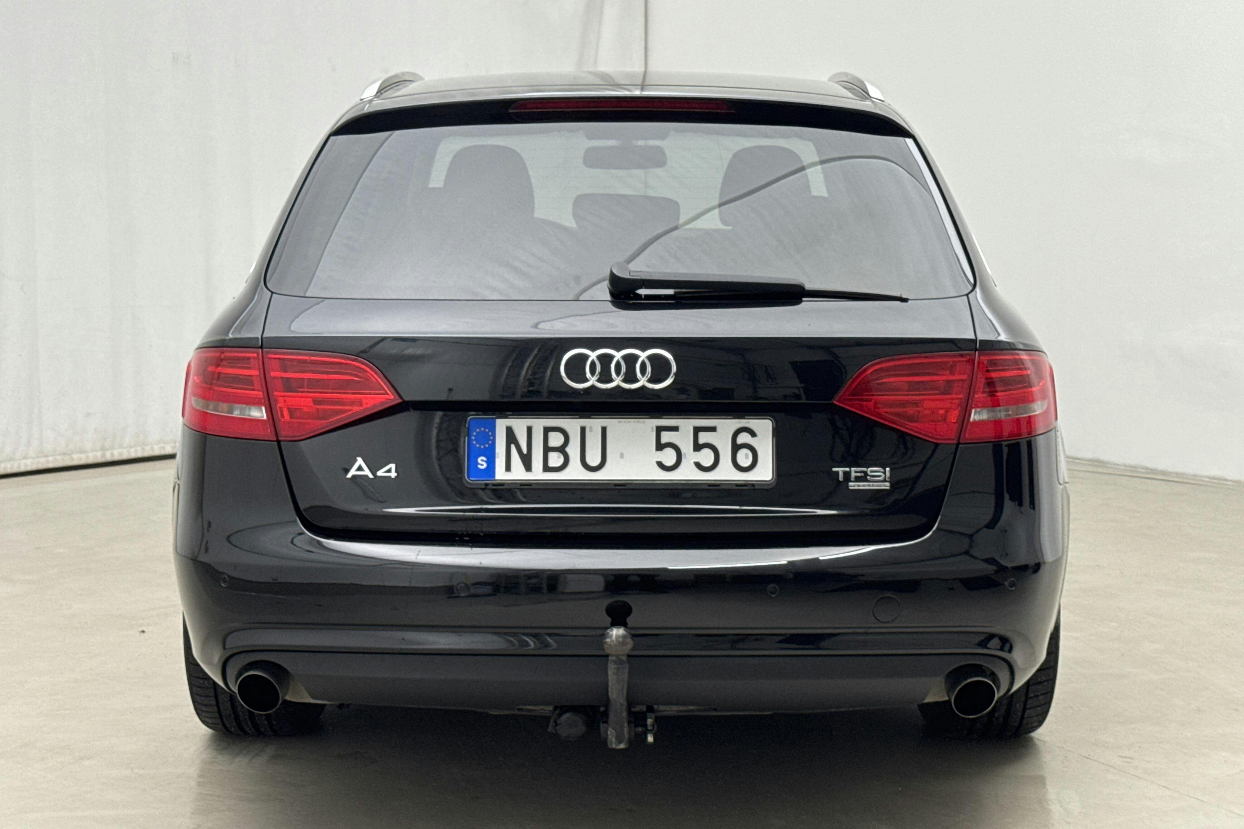Audi A4 2.0 TFSI E85 Avant quattro (180hk) - 14 925 mil - Manuell - svart - 2013