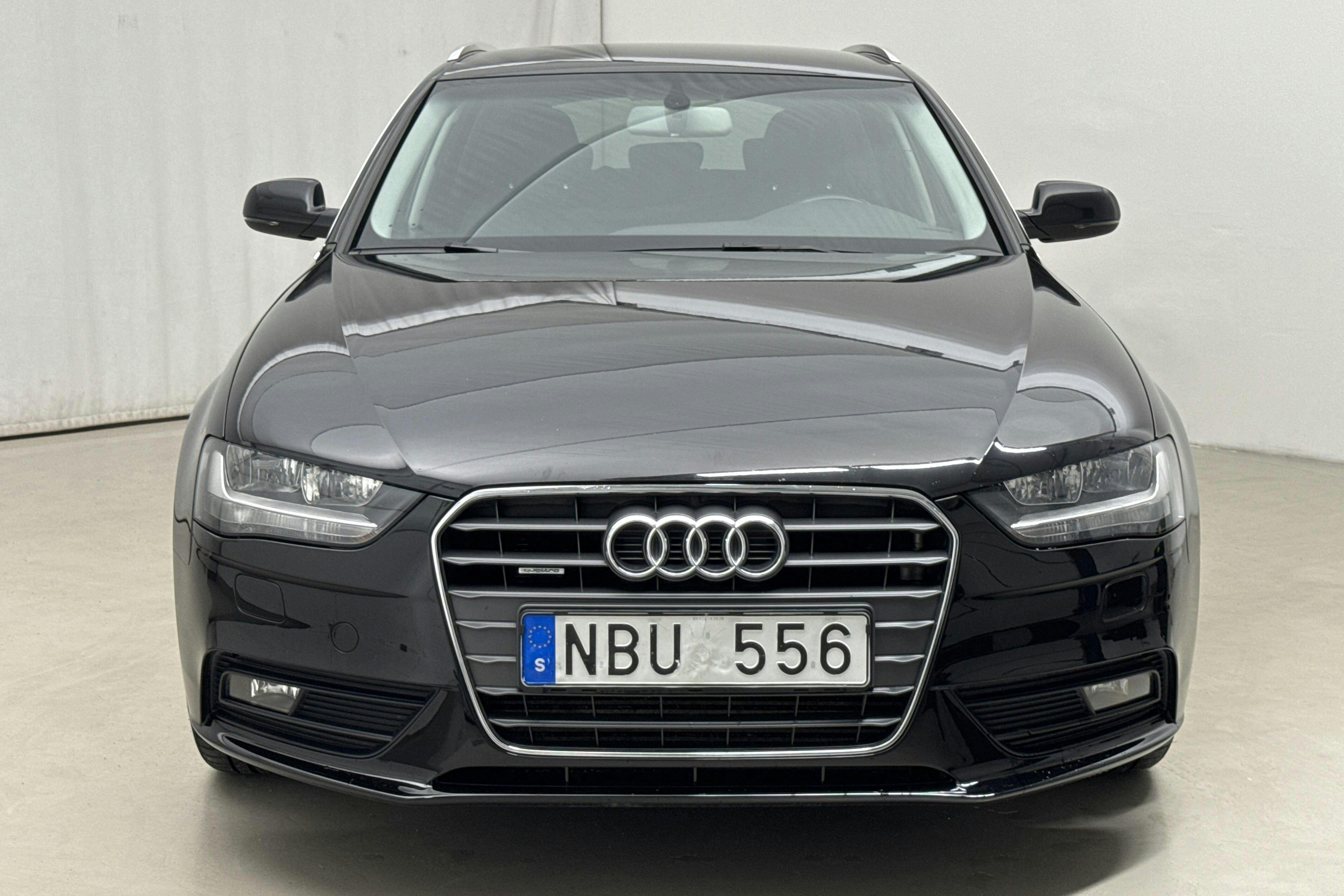 Audi A4 2.0 TFSI E85 Avant quattro (180hk) - 14 925 mil - Manuell - svart - 2013