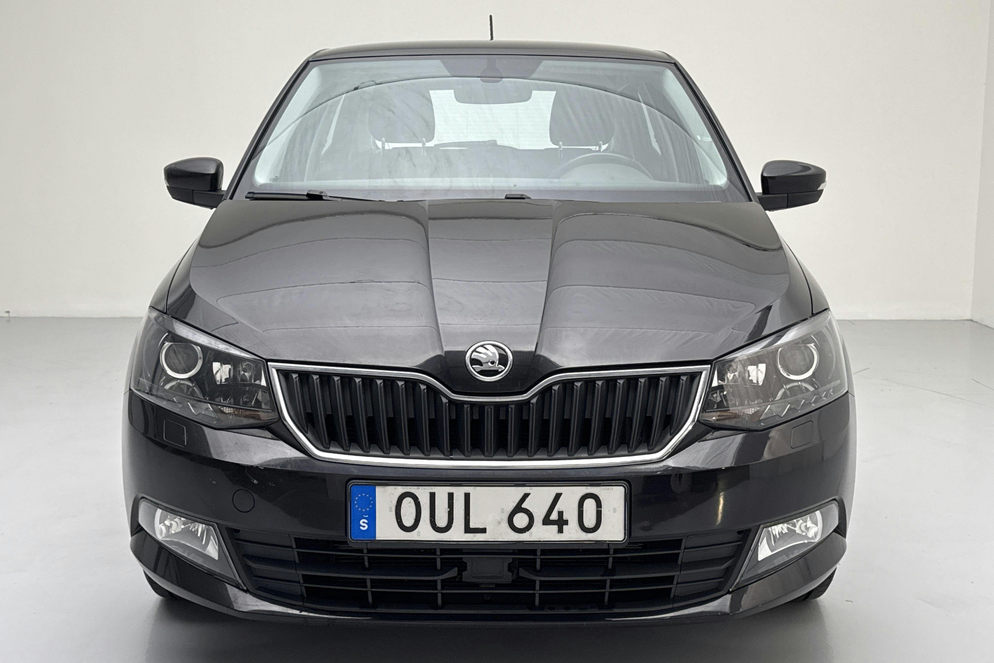 Skoda Fabia 1.2 TSI (90hk) - 69 130 km - Käsitsi - must - 2015