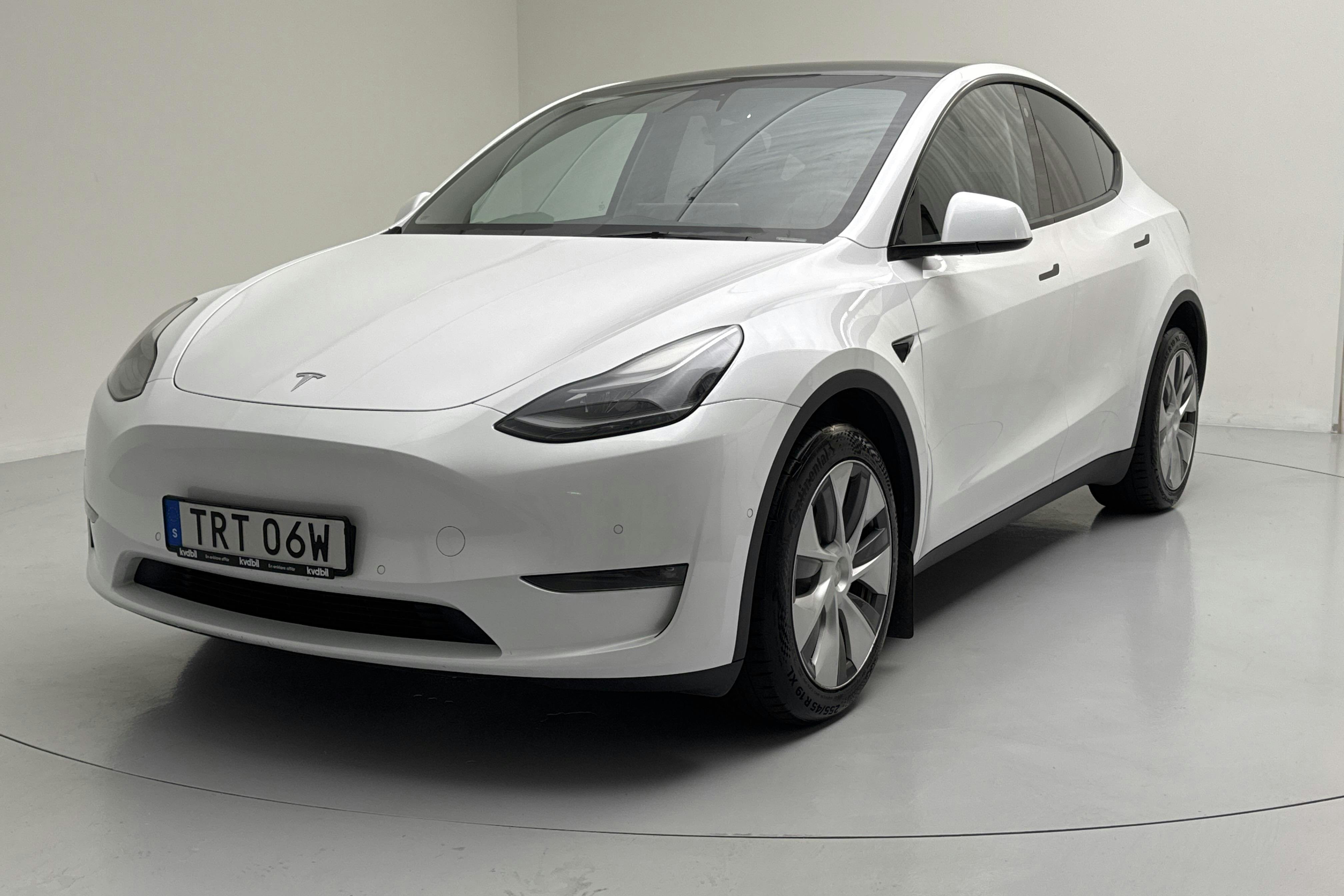 Tesla Model Y Long Range Dual Motor AWD - 88 550 km - Automaatne - valge - 2022