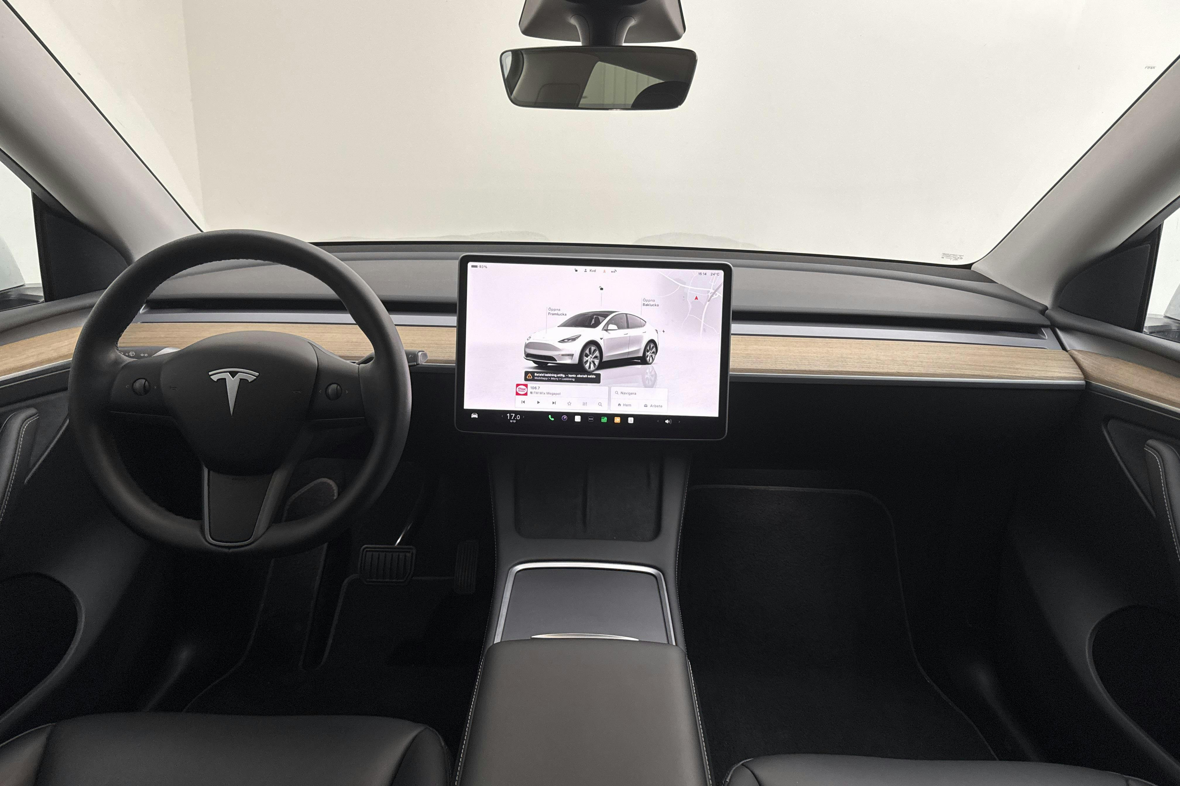 Tesla Model Y Long Range Dual Motor AWD - 8 855 mil - Automat - vit - 2022