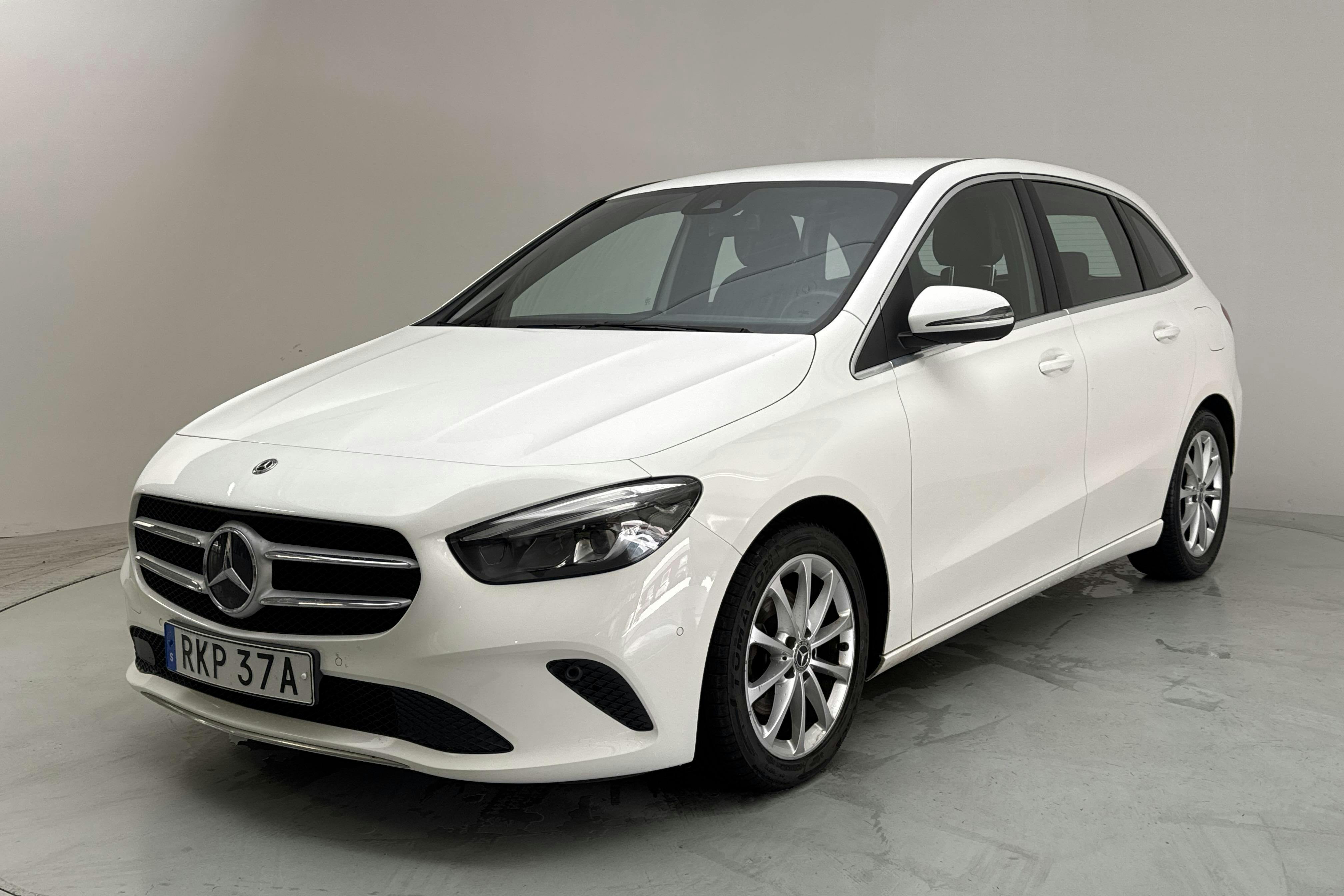 Mercedes B 180 W247 (136hk) - 7 405 mil - Automat - vit - 2019