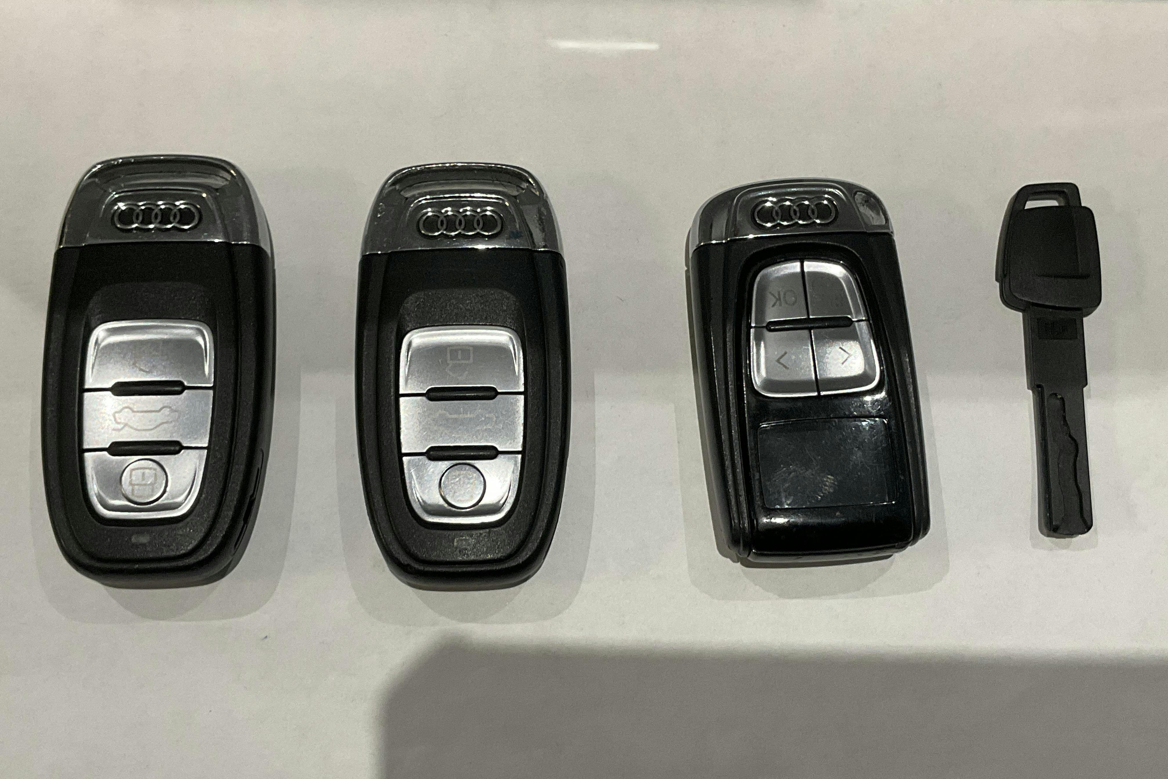Presentationsfoto 13 av 13: Audi A6 2.0 TDI Avant quattro (190hk) - 14 651 mil - Automat - grå - 2017