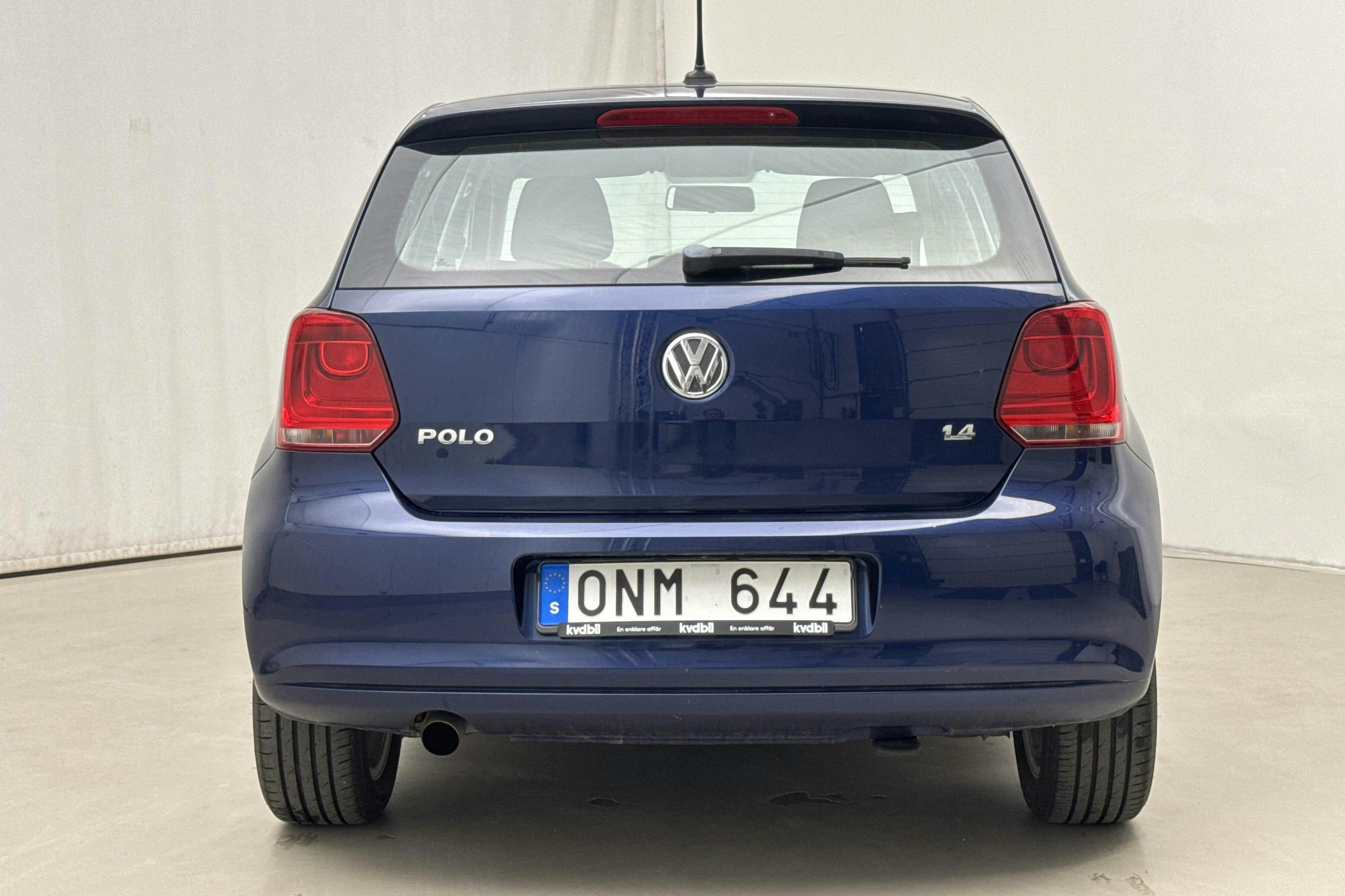 VW Polo 1.4 5dr (85hk) - 9 299 mil - Manuell - Dark Blue - 2014