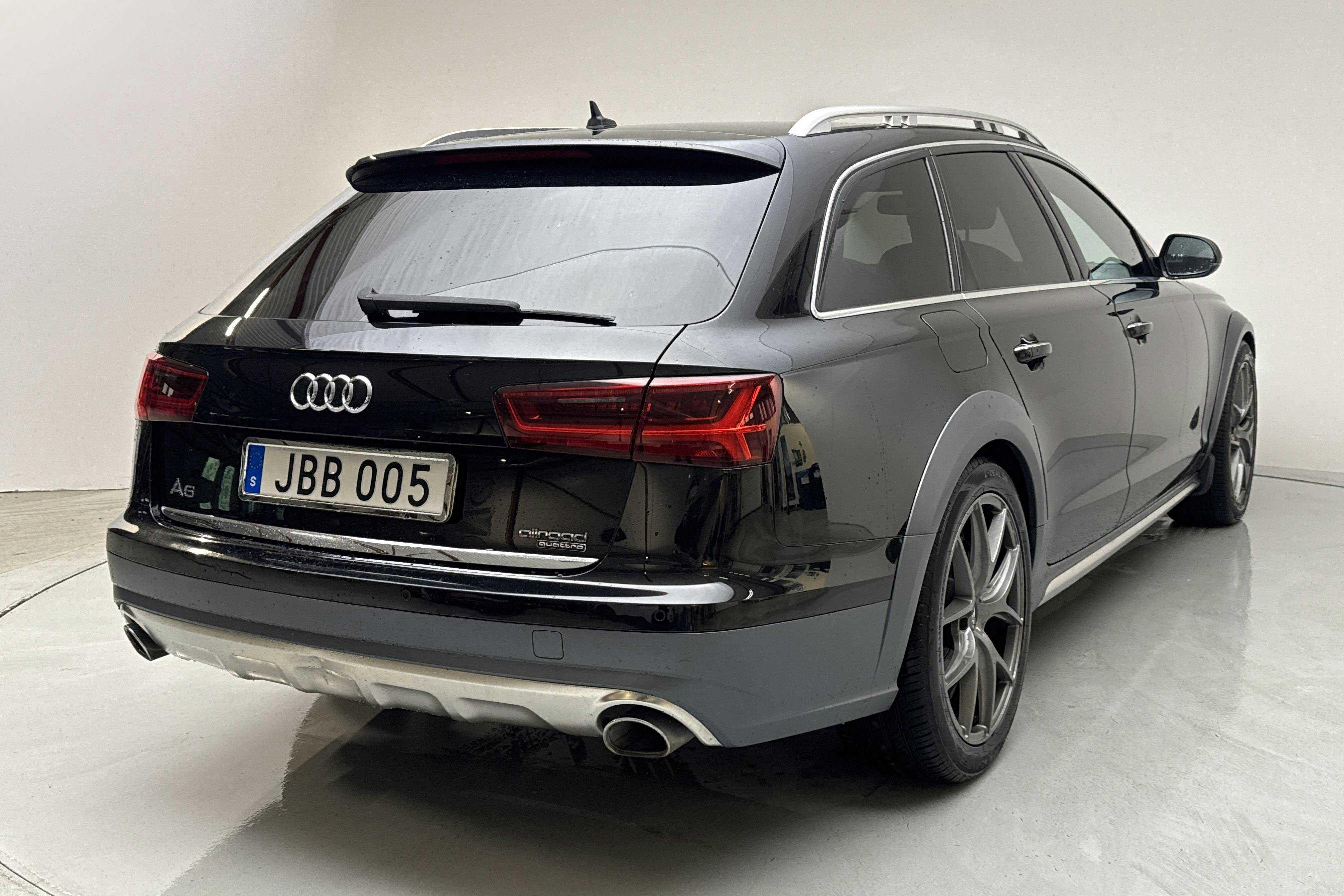 Audi A6 Allroad 3.0 TDI quattro (218hk) - 18 703 mil - Automat - svart - 2016