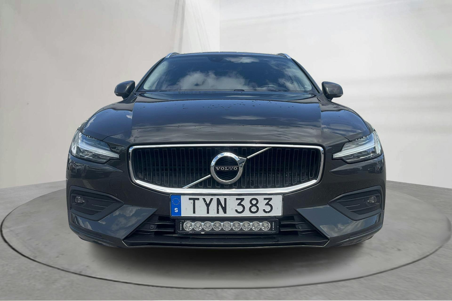 Volvo V60 D3 (150hk) - 14 240 mil - Automat - Dark Grey - 2019