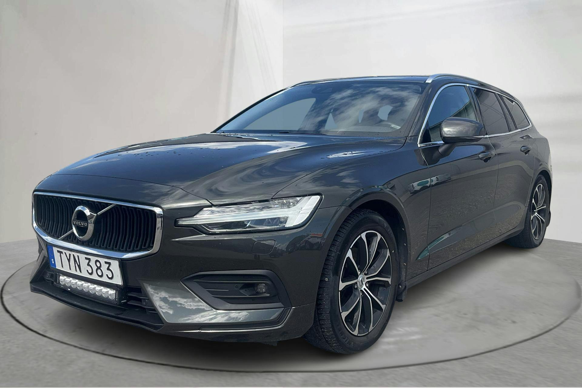 Volvo V60 D3 (150hk) - 142 400 km - Automatic - Dark Grey - 2019