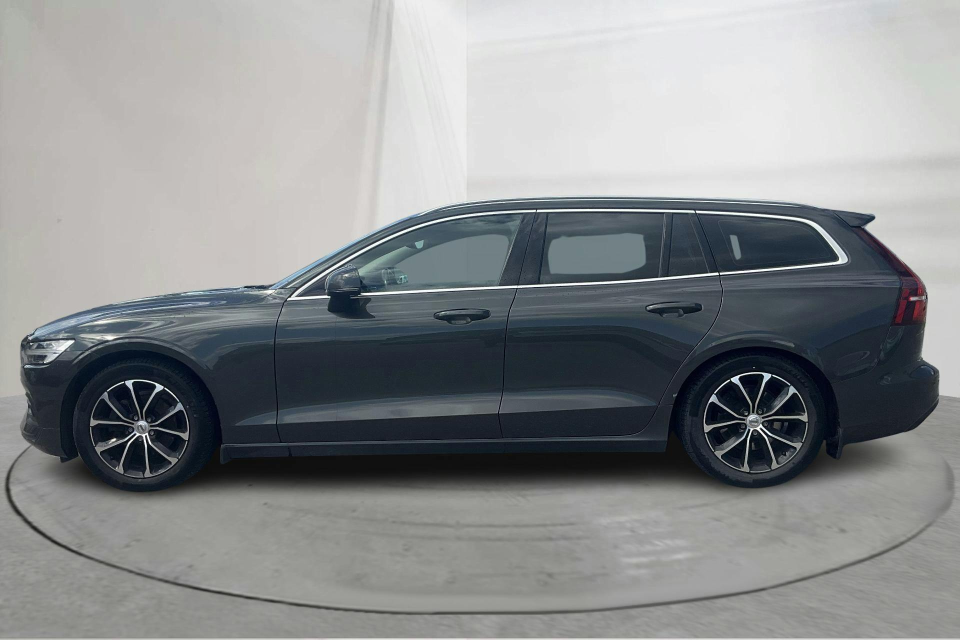 Presentationsfoto 2 av 20: Volvo V60 D3 (150hk) - 14 240 mil - Automat - Dark Grey - 2019