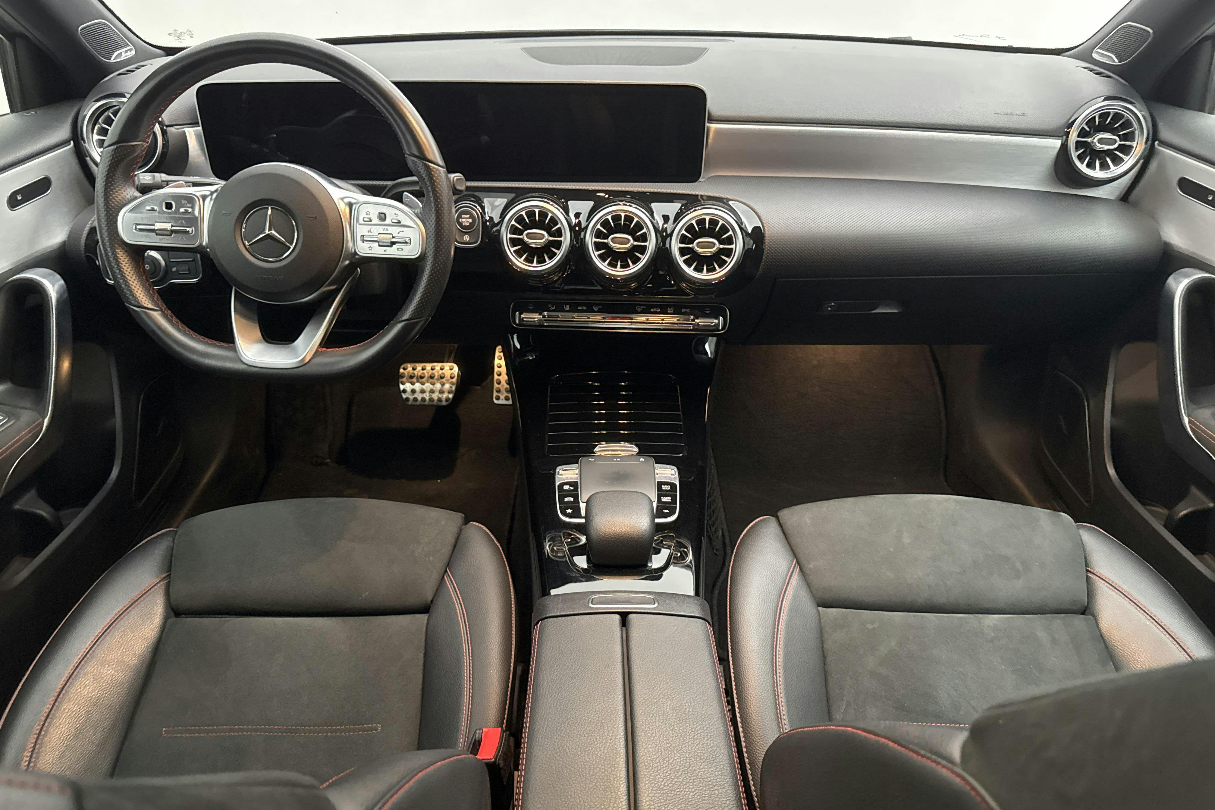 Mercedes A 200 5dr W177 (163hk) - 67 620 km - Automaatne - hõbe - 2018