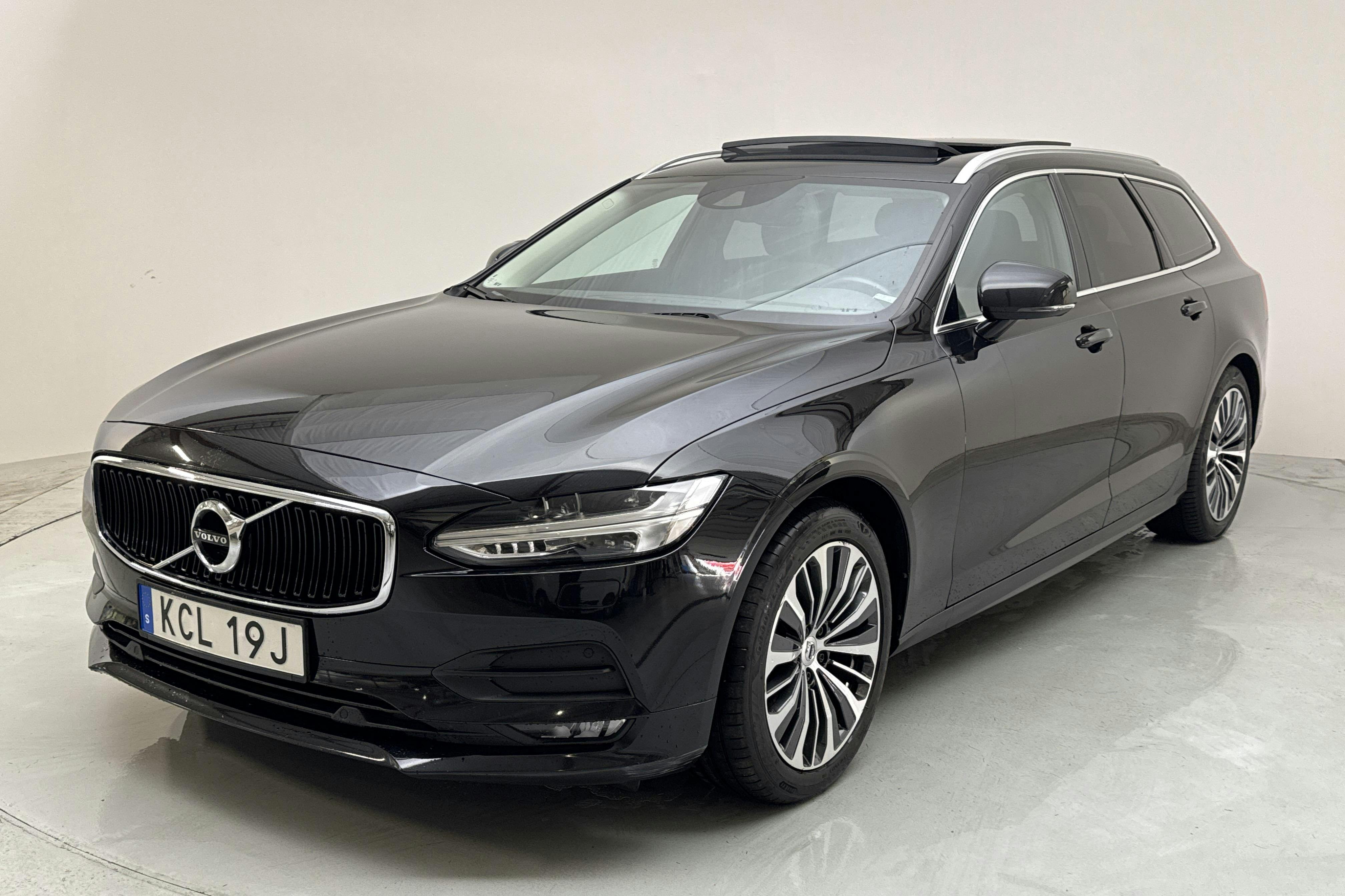Volvo V90 D4 (190hk) - 133 470 km - Automatic - black - 2020
