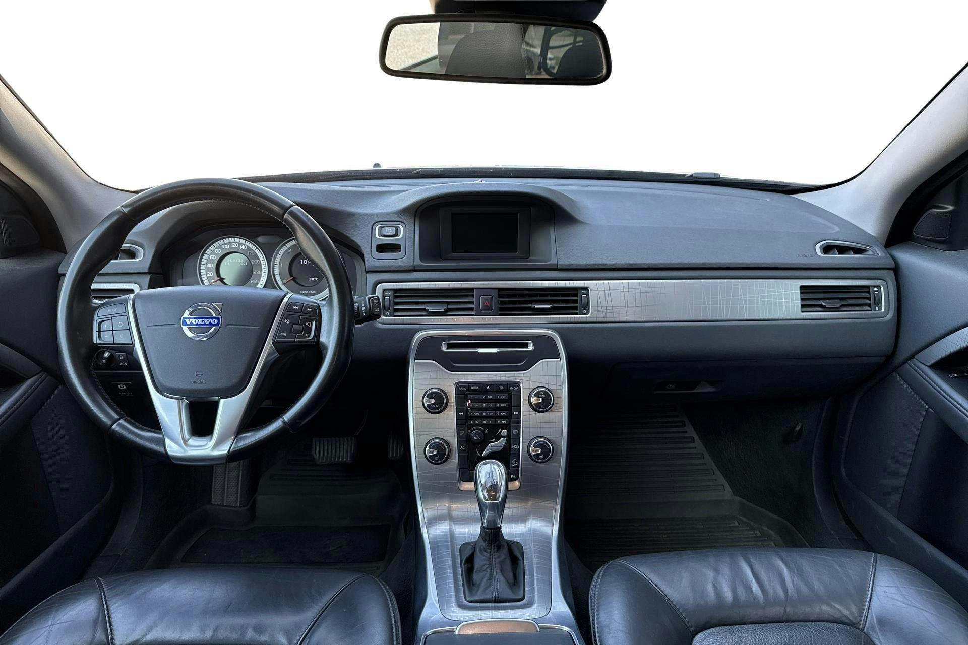 Volvo XC70 II D4 AWD (163hk) - 26 813 mil - Automat - Light Grey - 2013