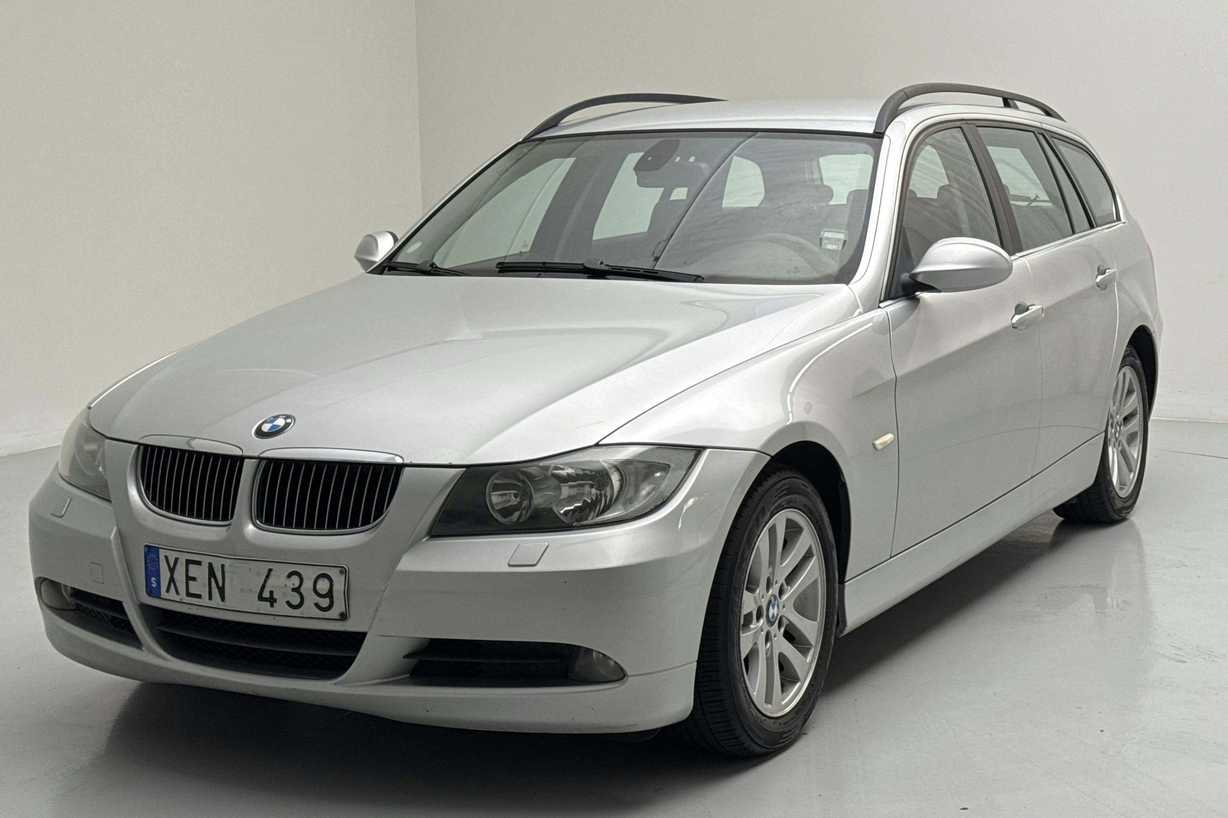 BMW 325i Touring, E91 (218hk) - 25 039 mil - Automat - Light Grey - 2006