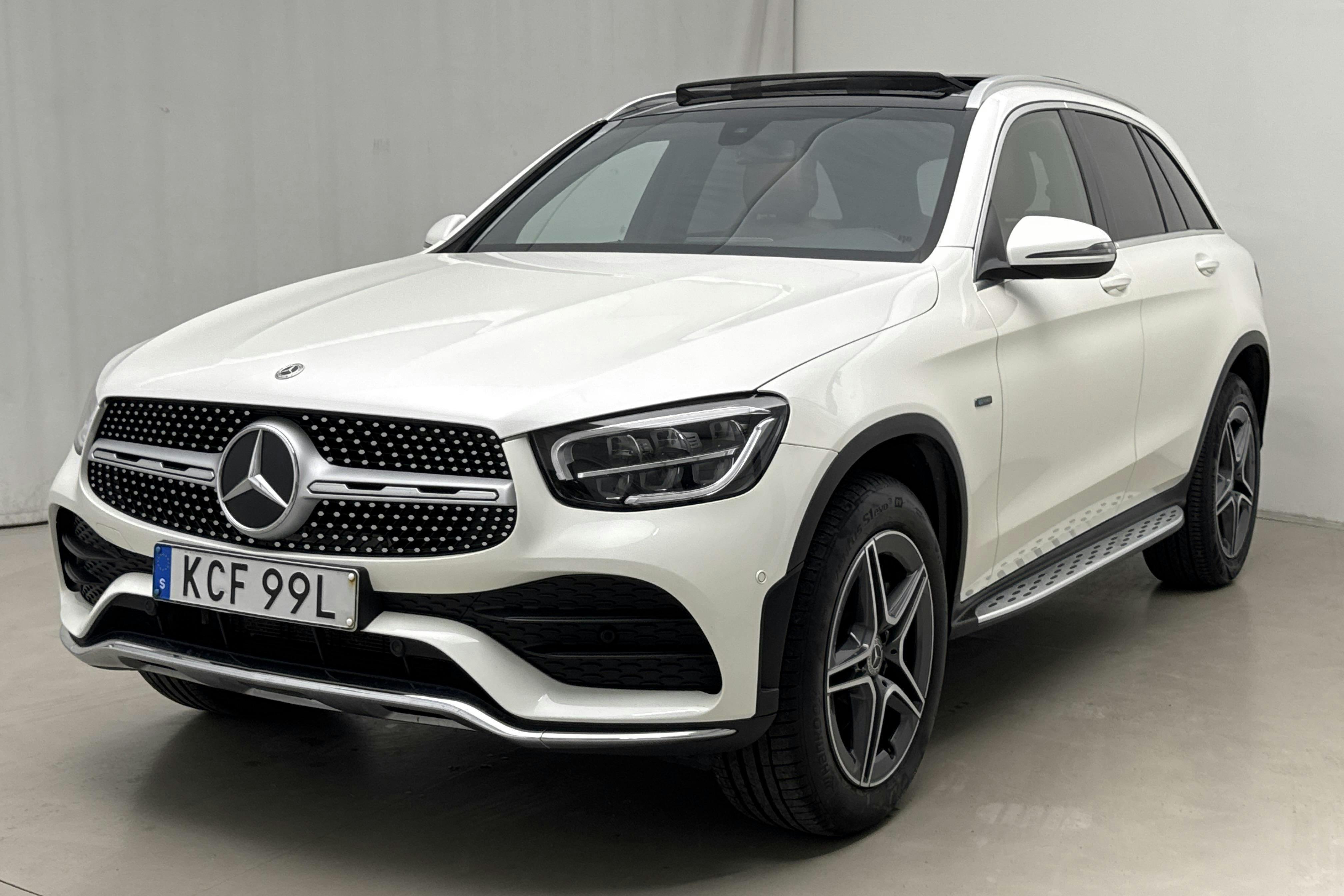 Mercedes GLC 300 e 4MATIC X253 (333hk) - 9 216 mil - Automat - vit - 2021