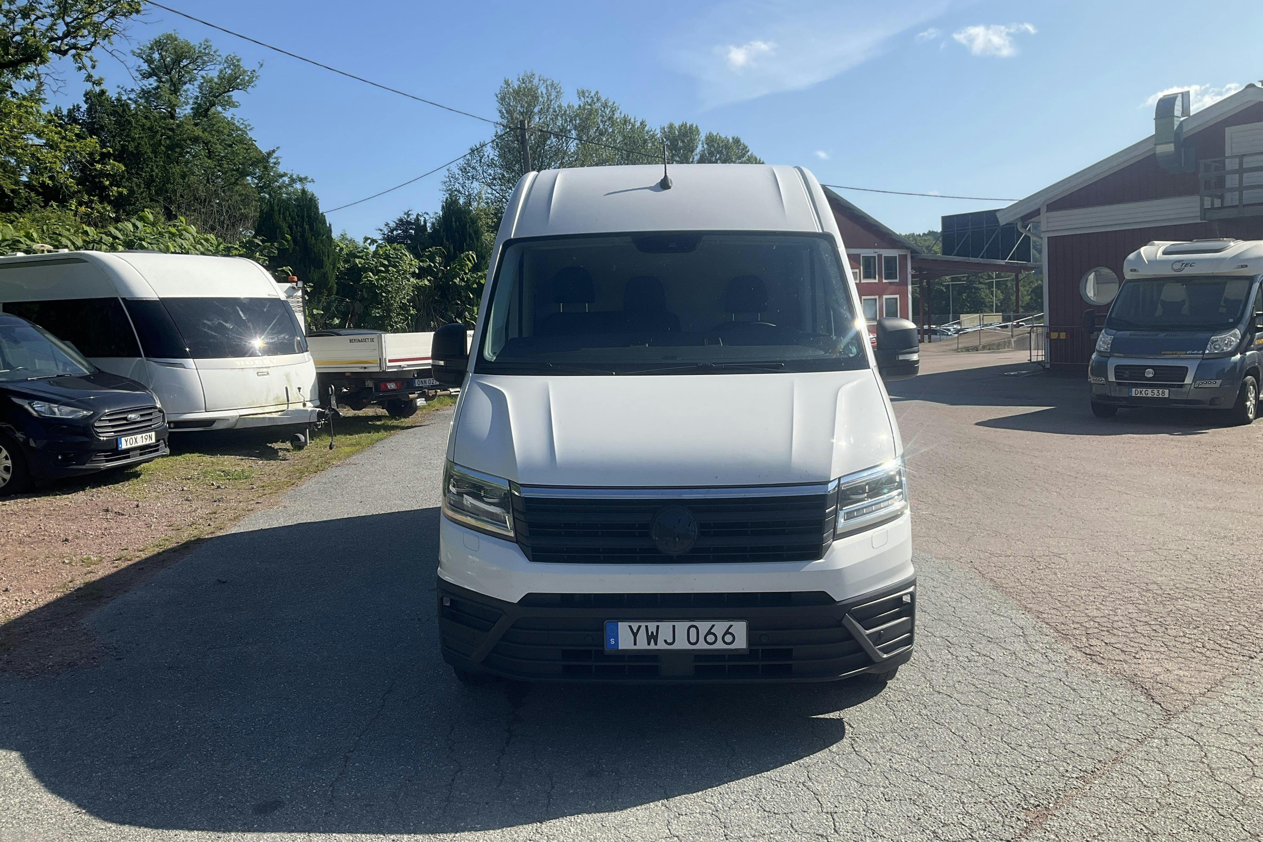 VW Crafter 35 2.0 TDI Skåp (177hk) - 13 458 mil - Manuell - vit - 2019
