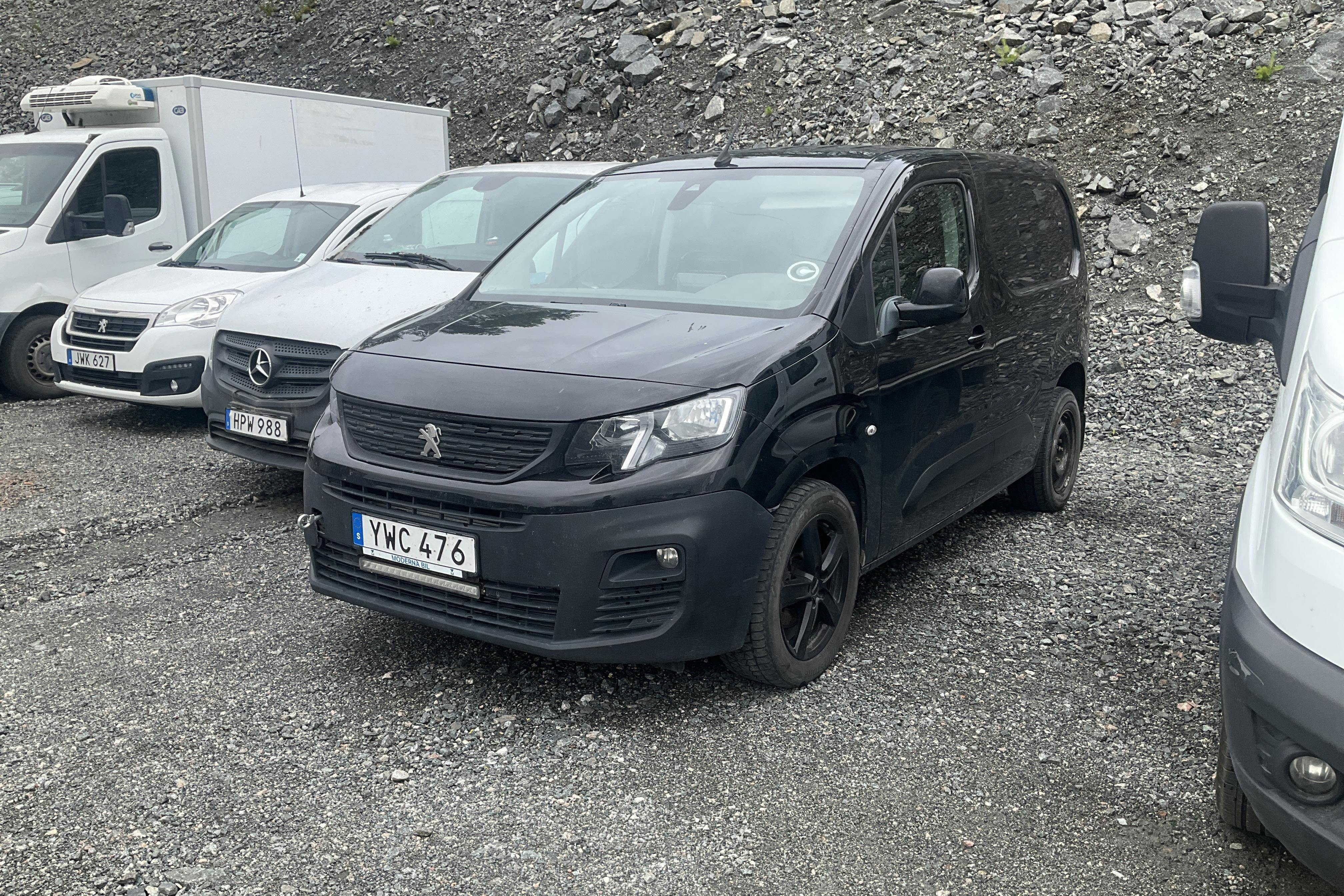 Peugeot Partner 1.5 HDI Skåp (100hk) - 179 500 km - Manual - black - 2018