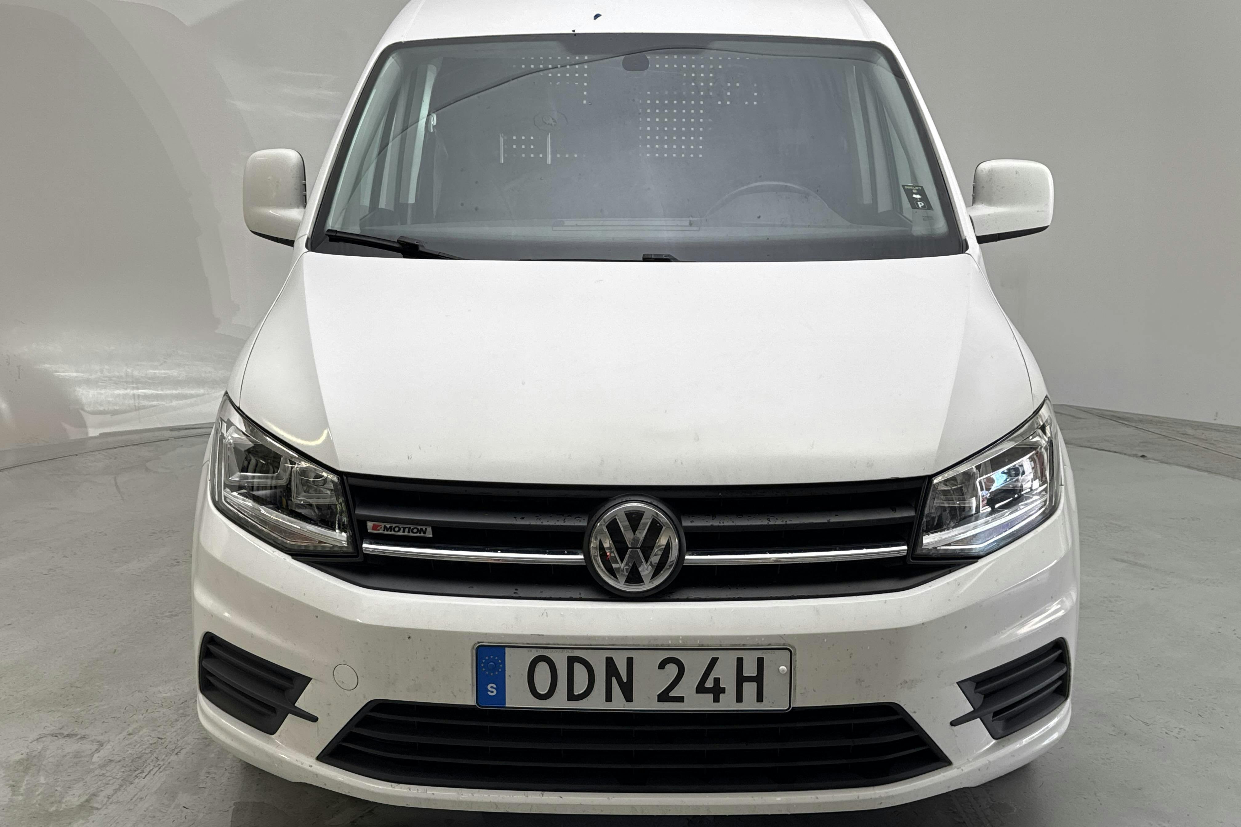 VW Caddy 2.0 TDI Skåp 4MOTION (150hk) - 19 922 mil - Automat - vit - 2019