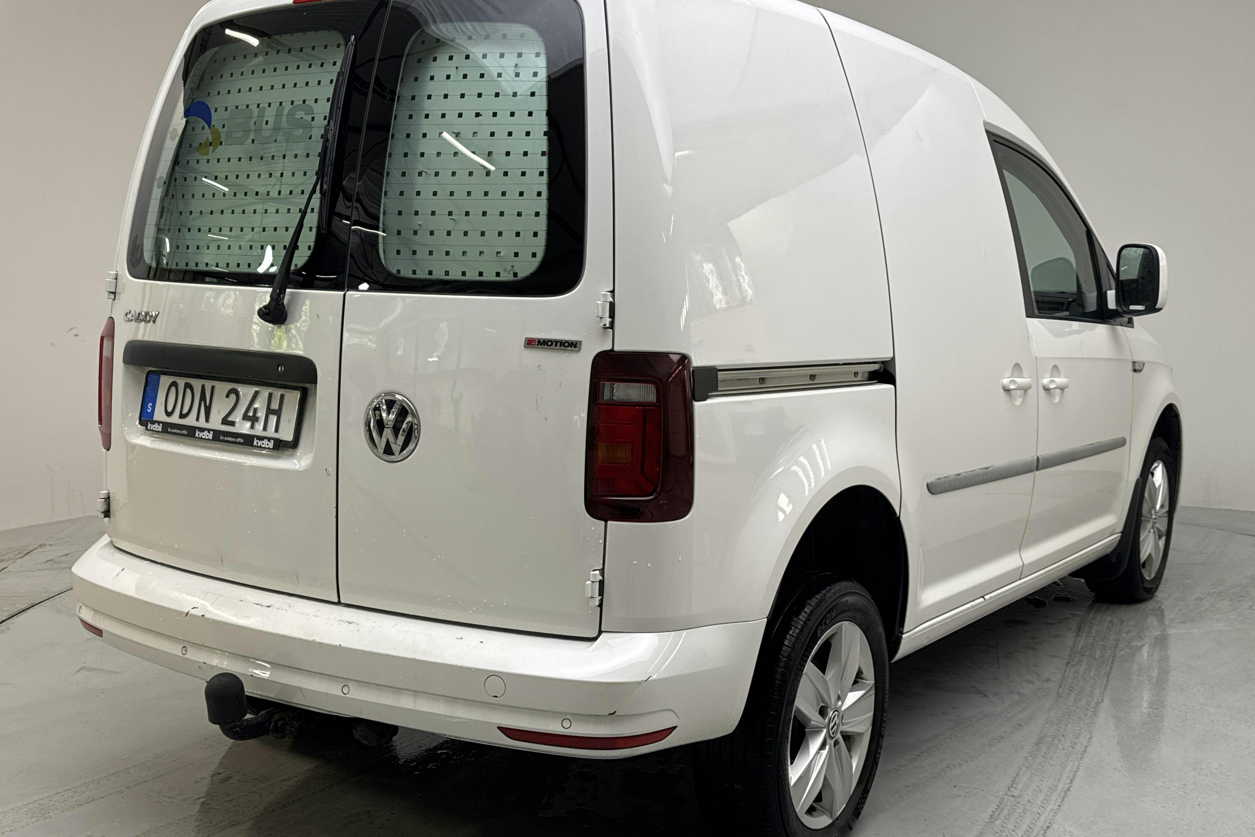 VW Caddy 2.0 TDI Skåp 4MOTION (150hk) - 19 922 mil - Automat - vit - 2019