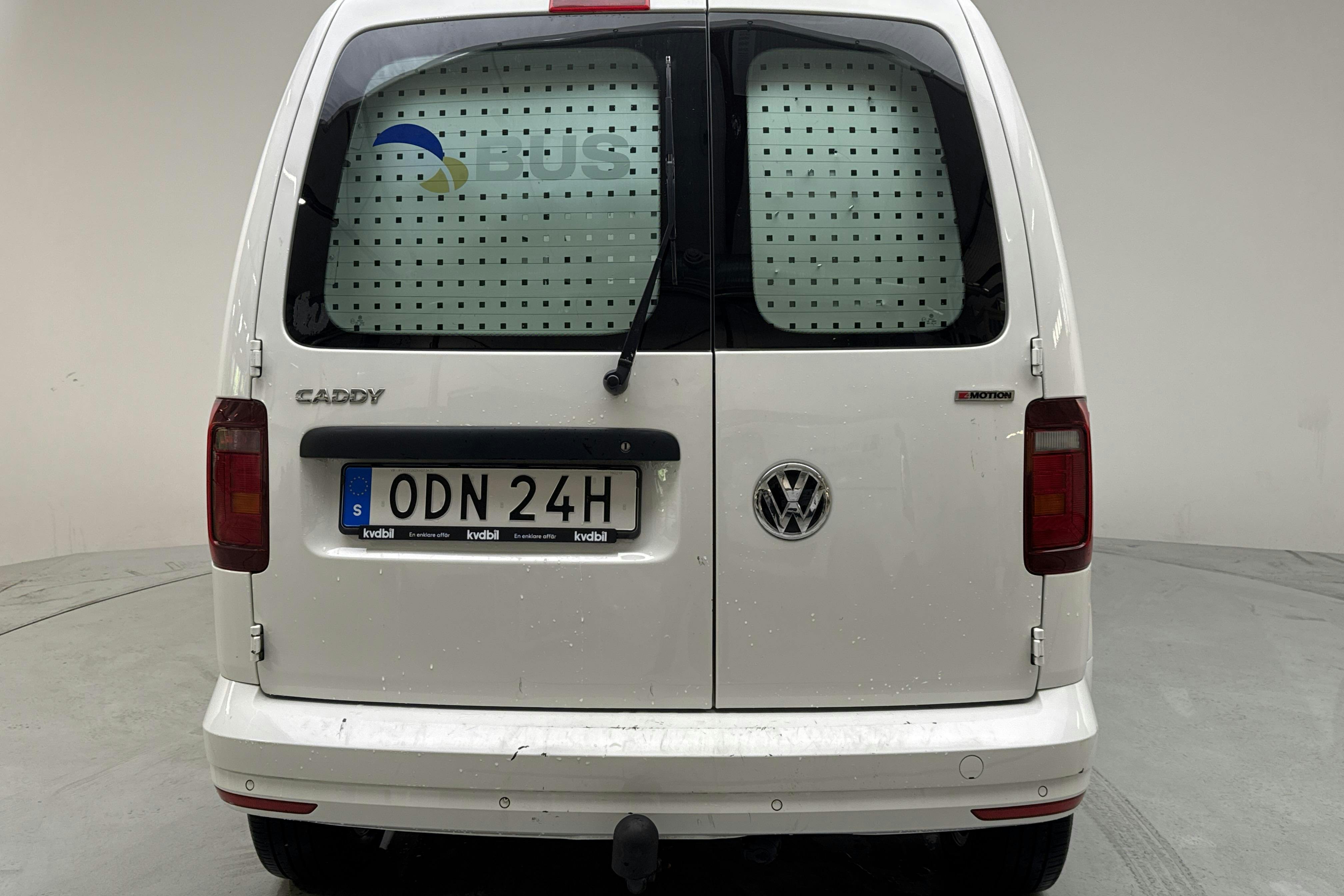 VW Caddy 2.0 TDI Skåp 4MOTION (150hk) - 19 922 mil - Automat - vit - 2019