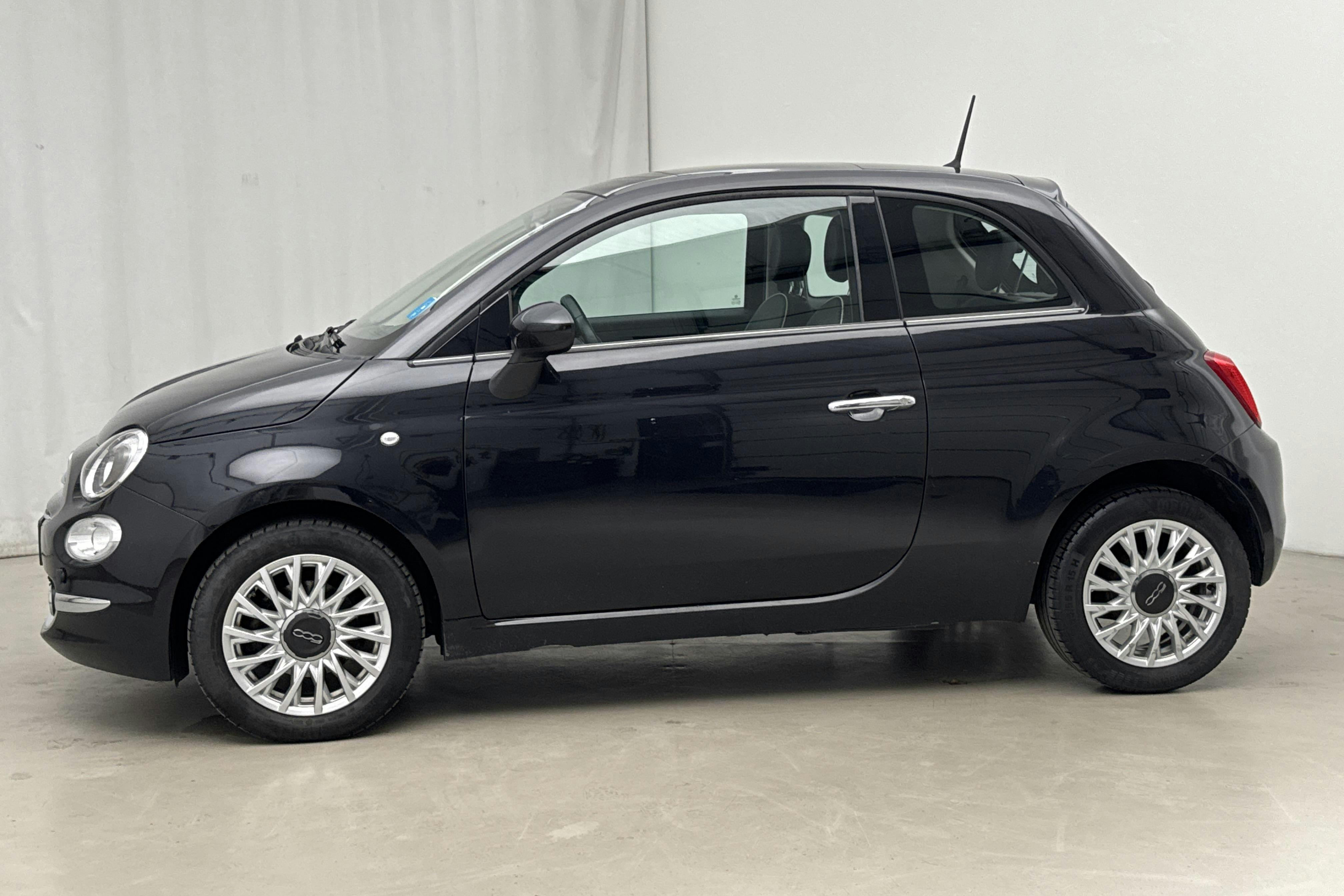 Presentation photo 2 of 17: Fiat 500 1.2 (69hk) - 58 210 km - Manual - black - 2016