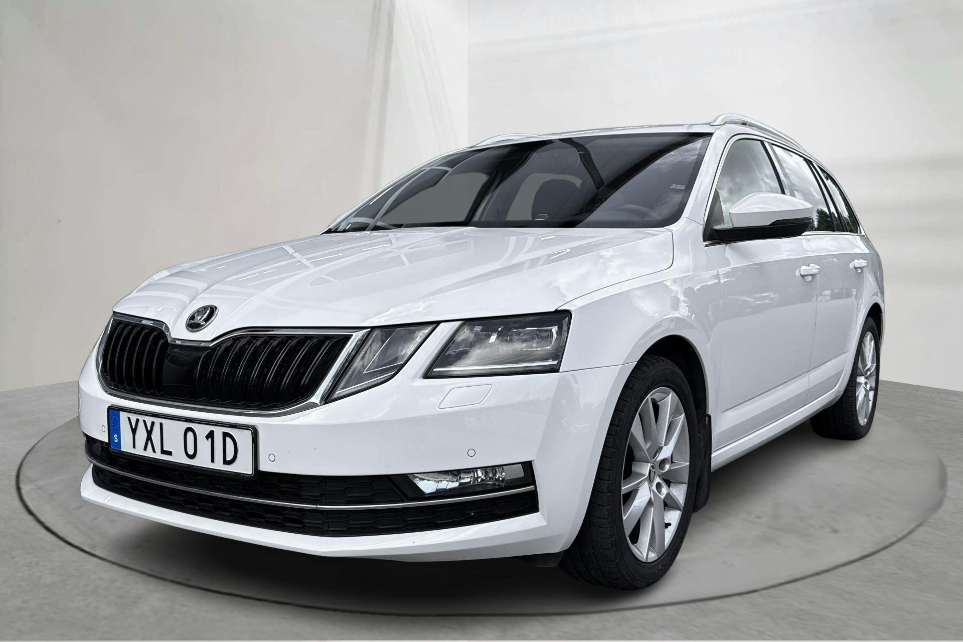 Skoda Octavia III 1.5 TSI G-TEC Combi (130hk) - 1 810 mil - Automat - vit - 2020