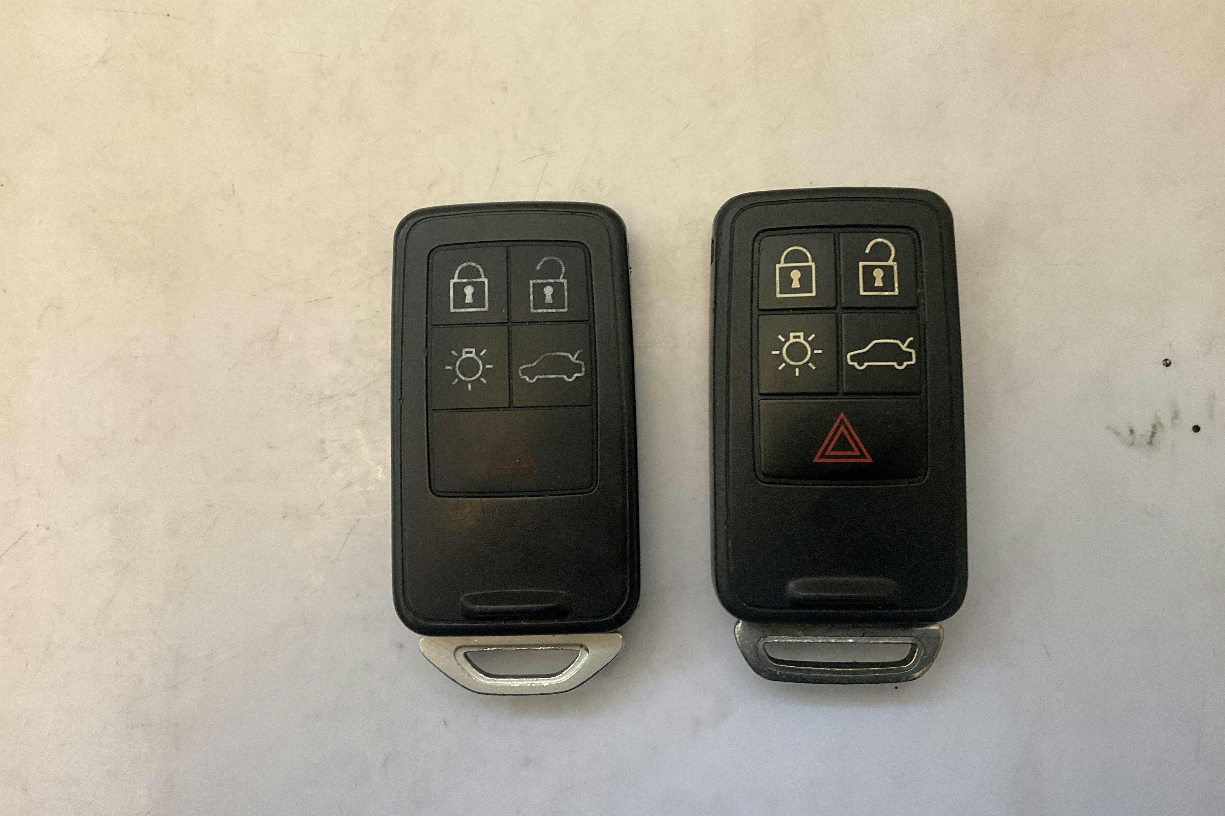 Presentationsfoto 12 av 12: Volvo V40 D2 (115hk) - 13 309 mil - Automat - vit - 2014
