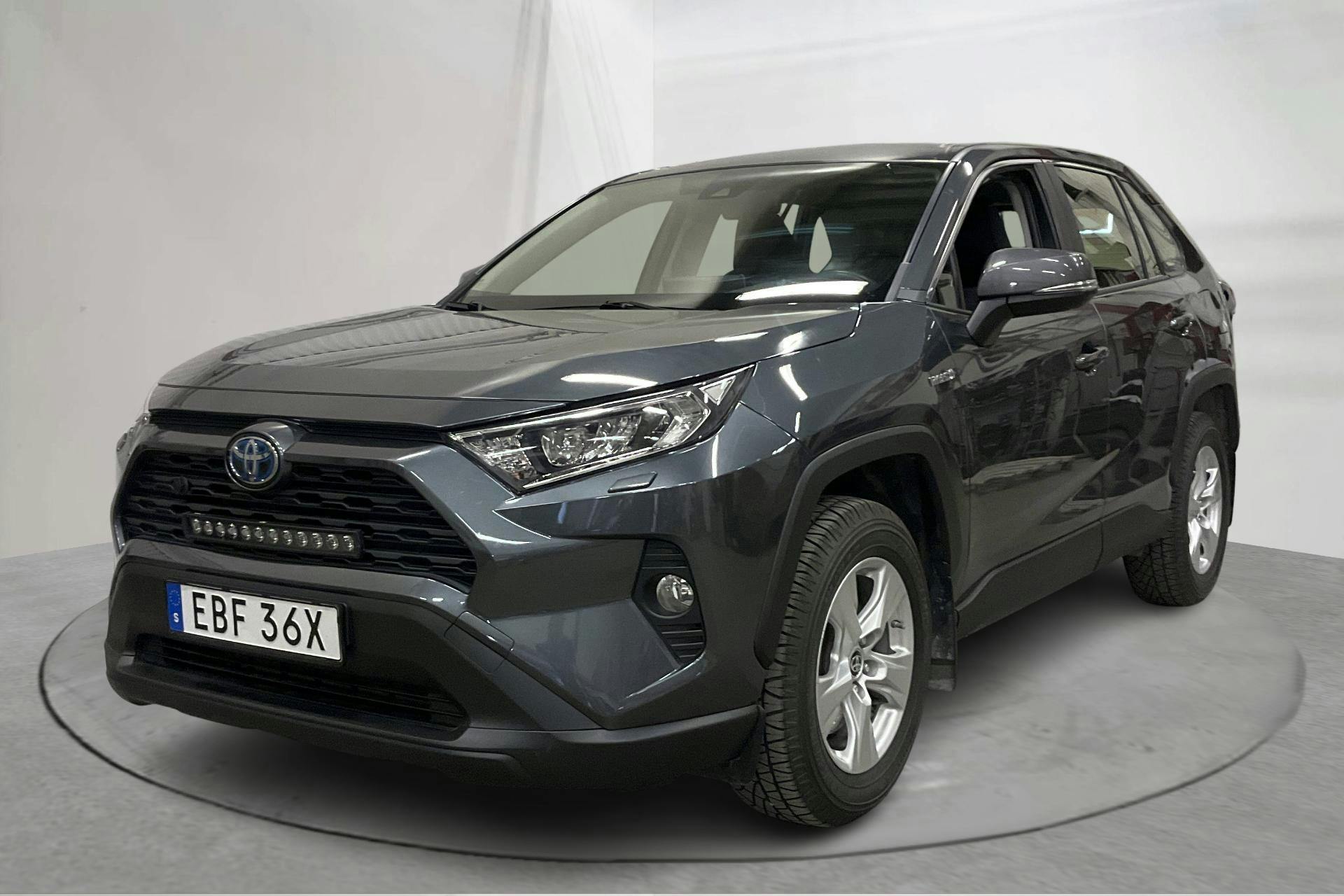 Toyota RAV4 2.5 HSD AWD (222hk) - 136 440 km - Automaattinen - Dark Grey - 2021