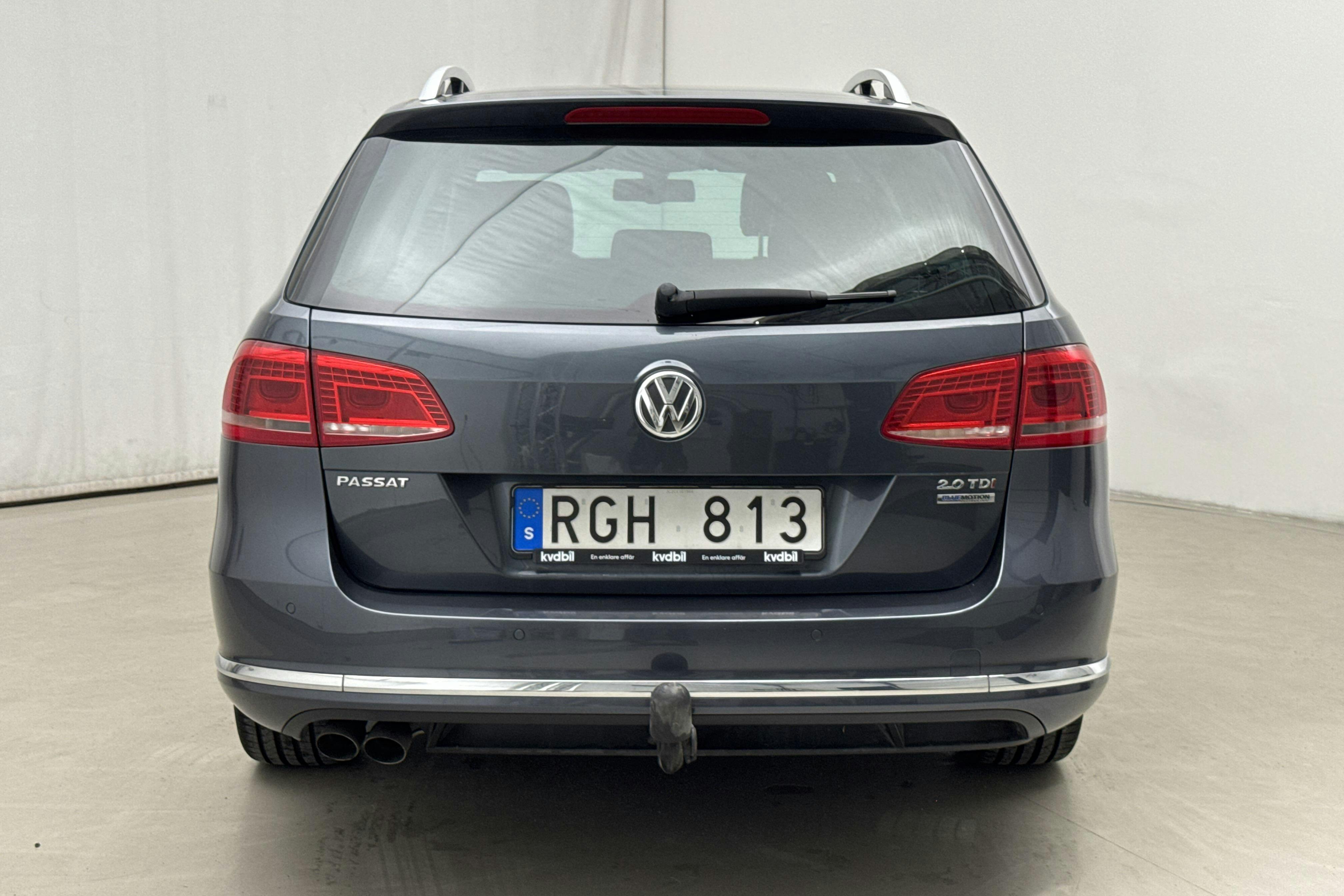 VW Passat 2.0 TDI BlueMotion Technology Variant (170hk) - 15 312 mil - Manuell - Light Grey - 2012