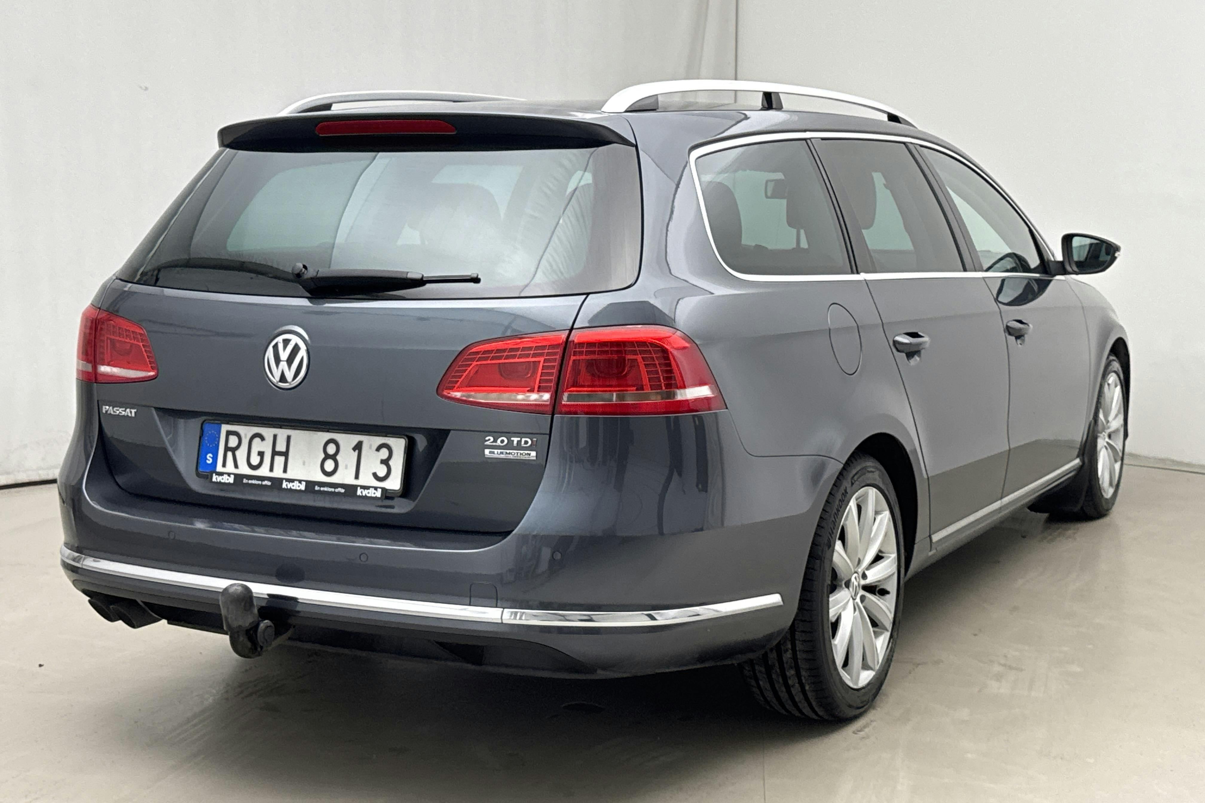 VW Passat 2.0 TDI BlueMotion Technology Variant (170hk) - 15 312 mil - Manuell - Light Grey - 2012