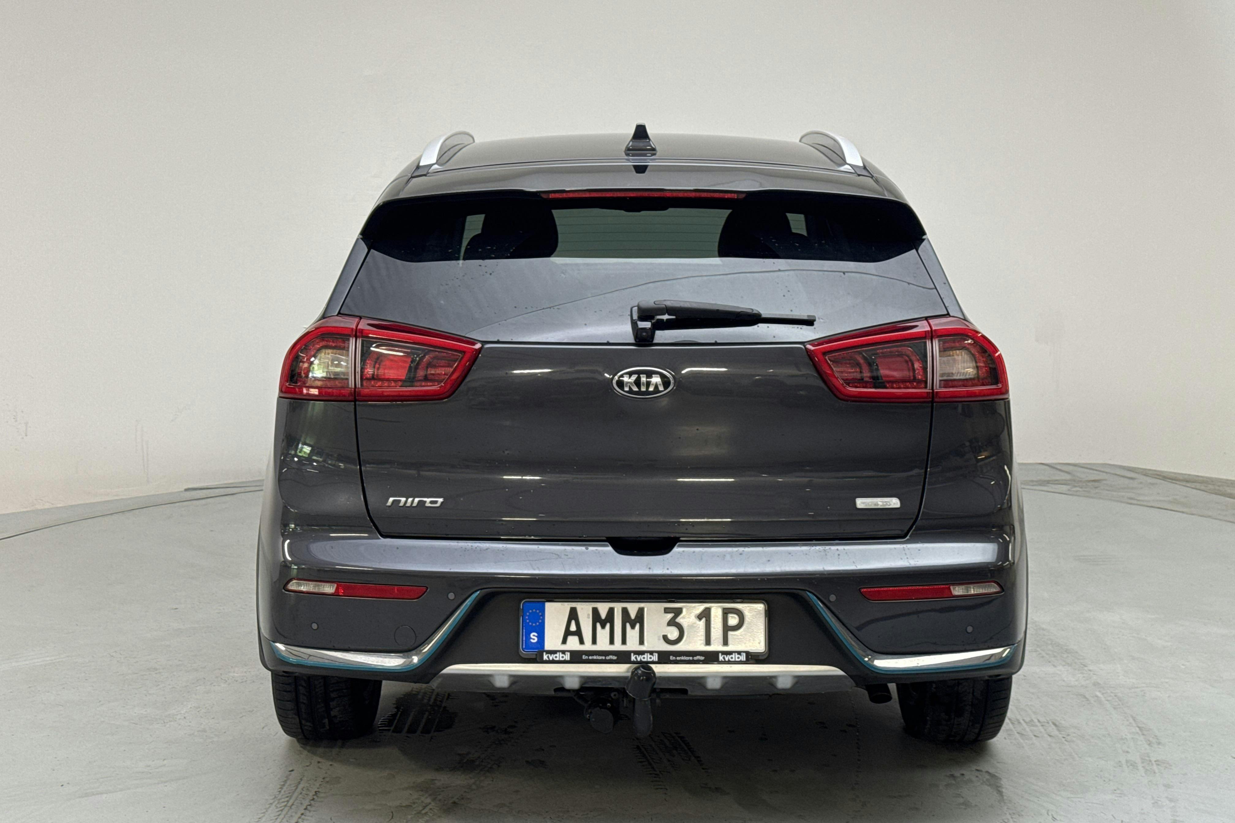 KIA Niro Plug-in Hybrid 1.6 (141hk) - 11 337 mil - Automat - grå - 2019