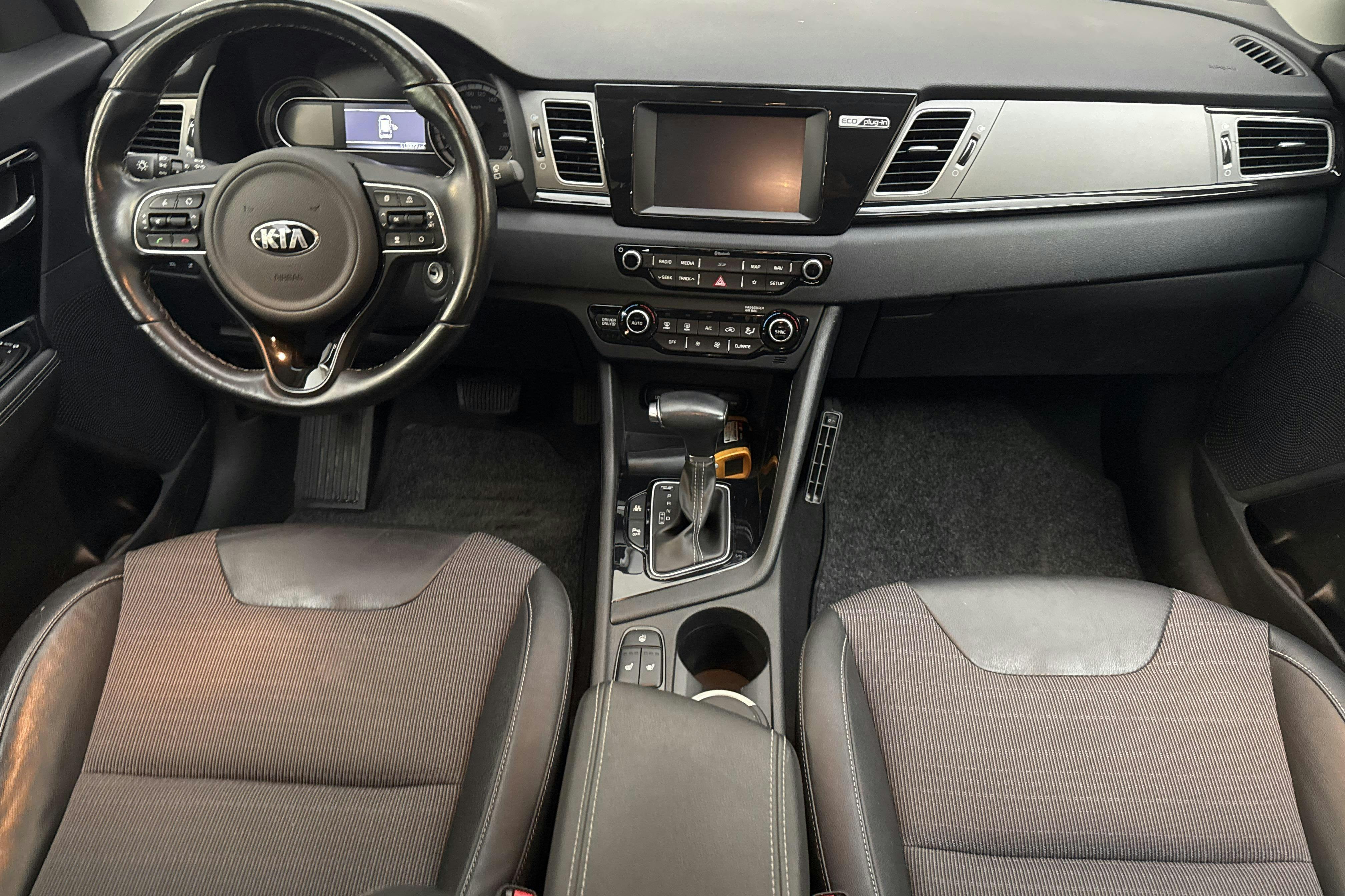 KIA Niro Plug-in Hybrid 1.6 (141hk) - 11 337 mil - Automat - grå - 2019