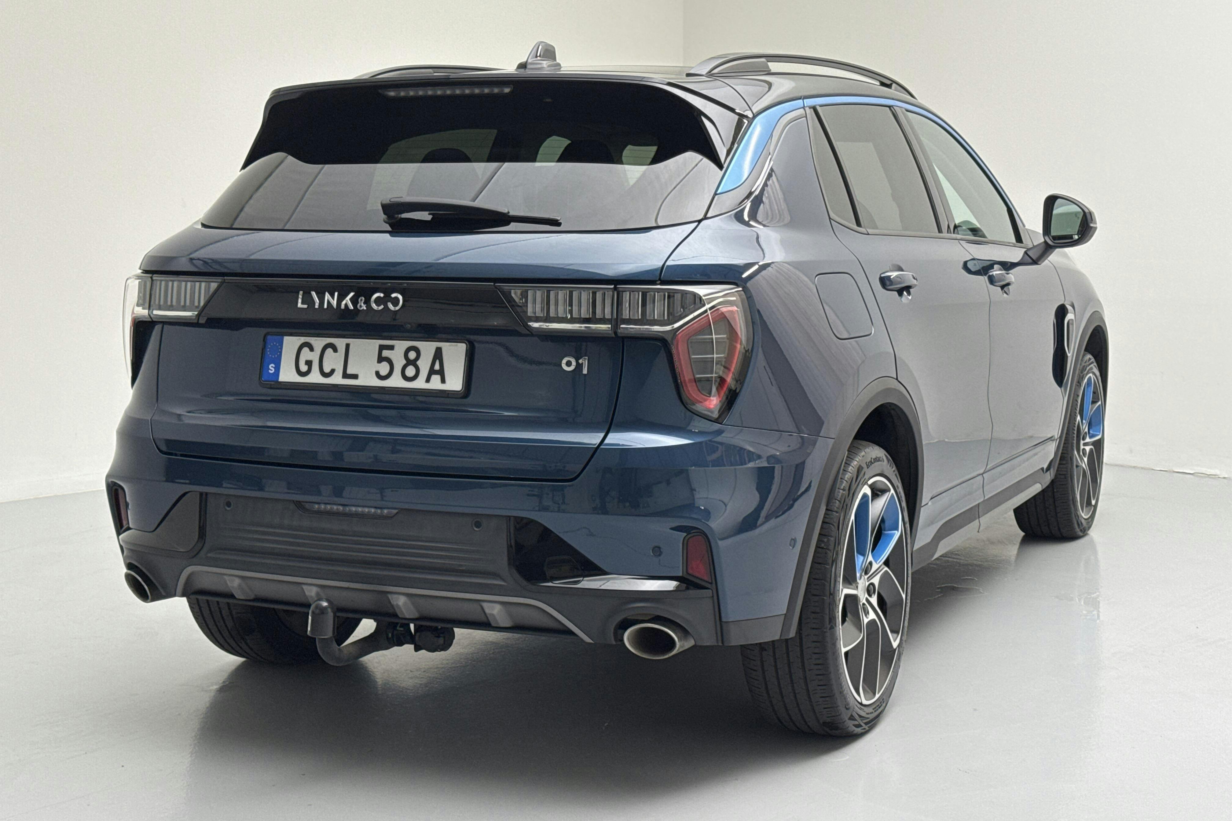 Lynk & Co 01 PHEV (265hk) - 5 005 mil - Automat - blå - 2021