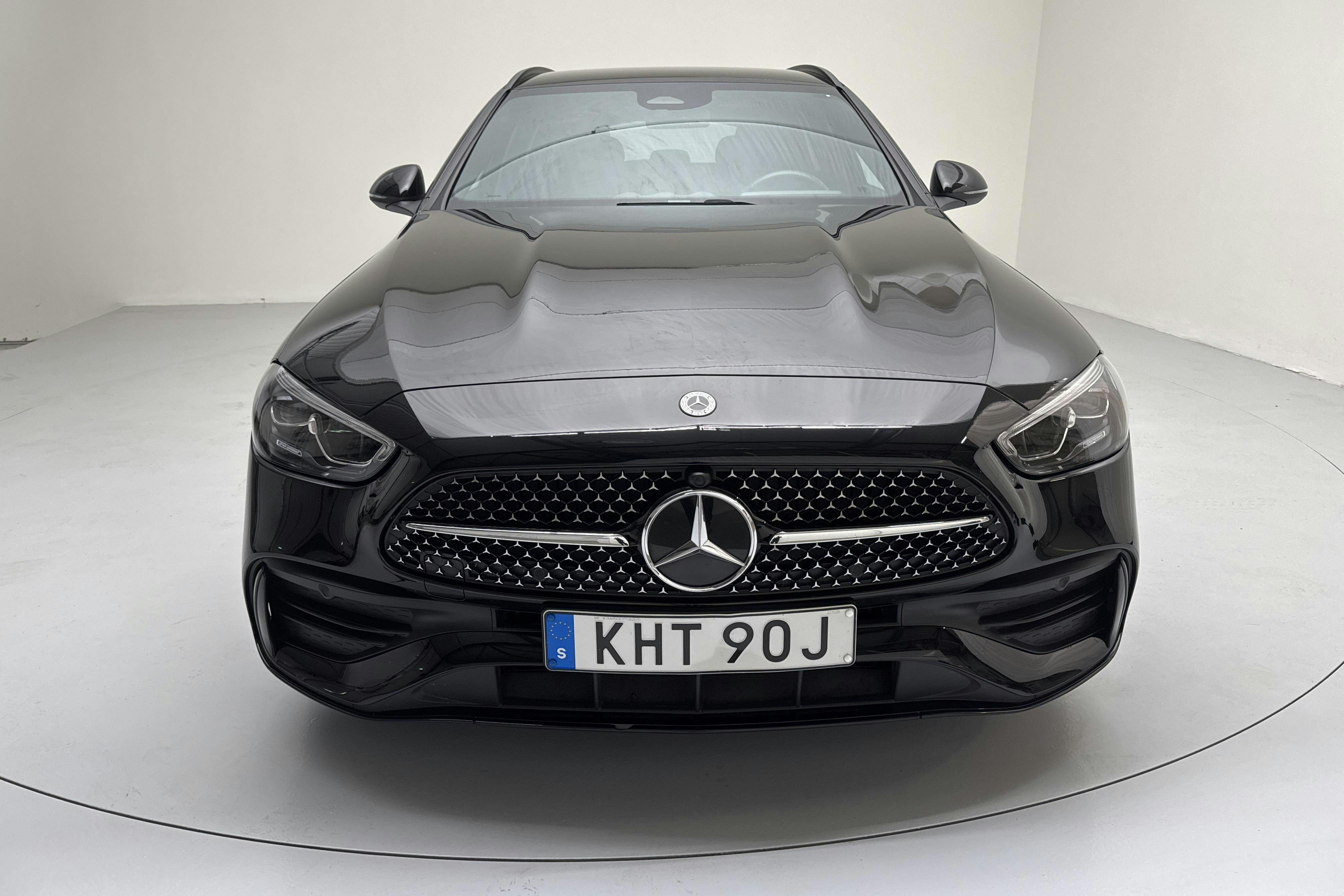 Mercedes C 300 e Kombi S206 (333hk) - 3 875 mil - Automat - svart - 2023