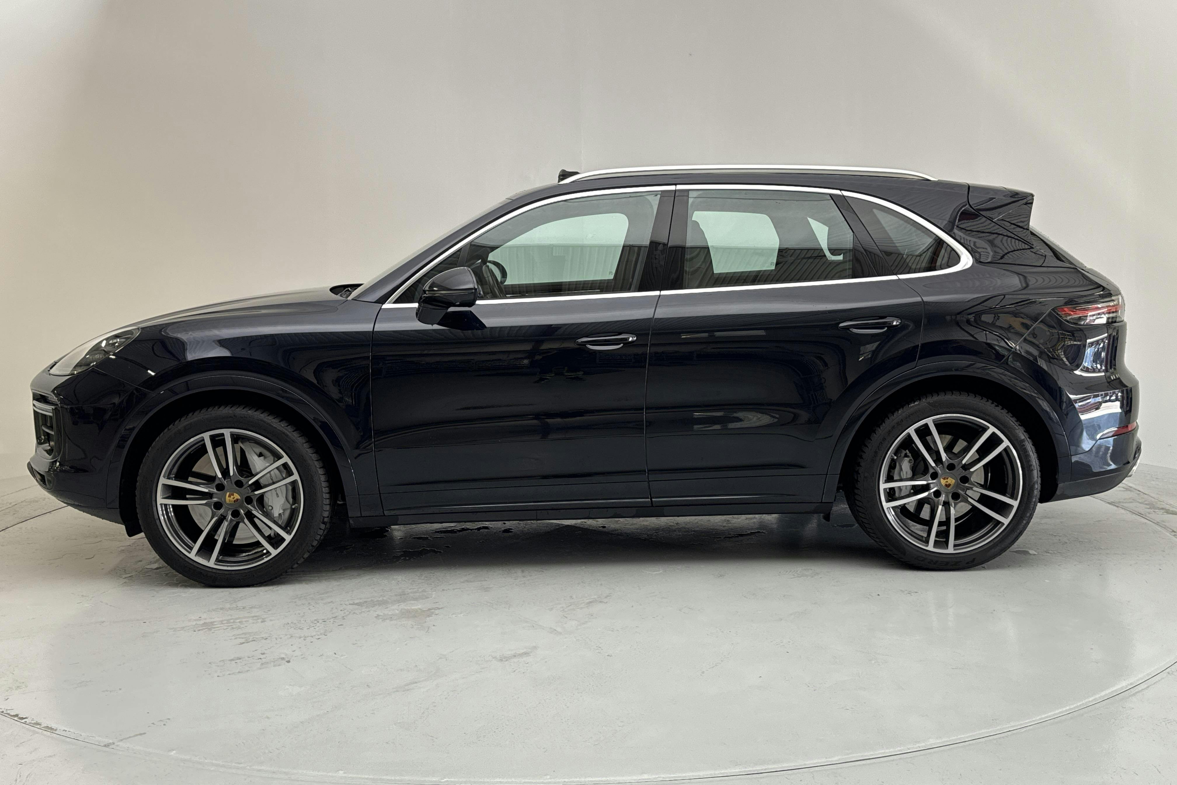 Presentation photo 2 of 15: Porsche Cayenne Turbo (550hk) - 115 240 km - Automatic - blue - 2019