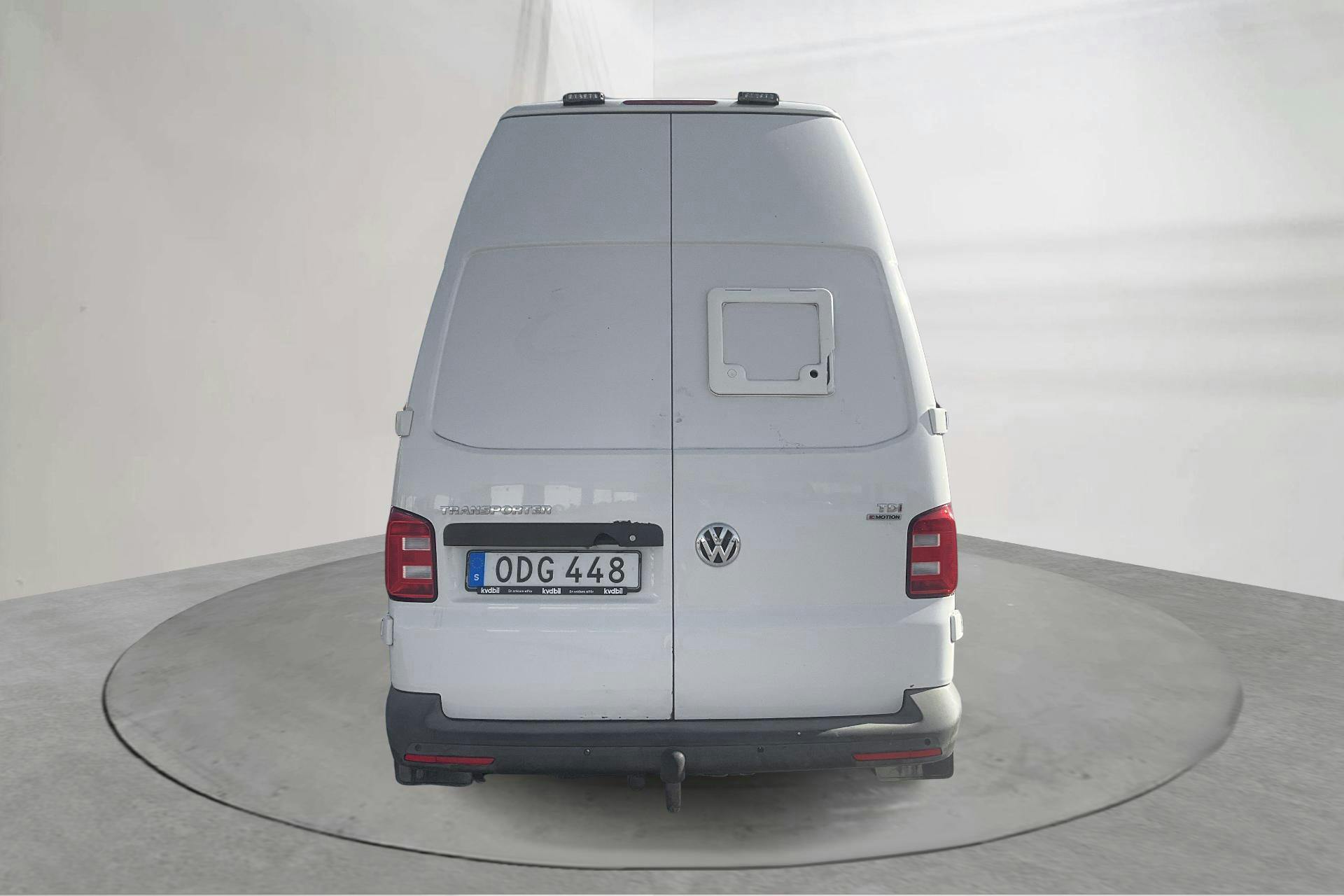VW Transporter T6 2.0 TDI BMT Skåp 4MOTION (150hk) - 13 418 mil - Manuell - vit - 2016