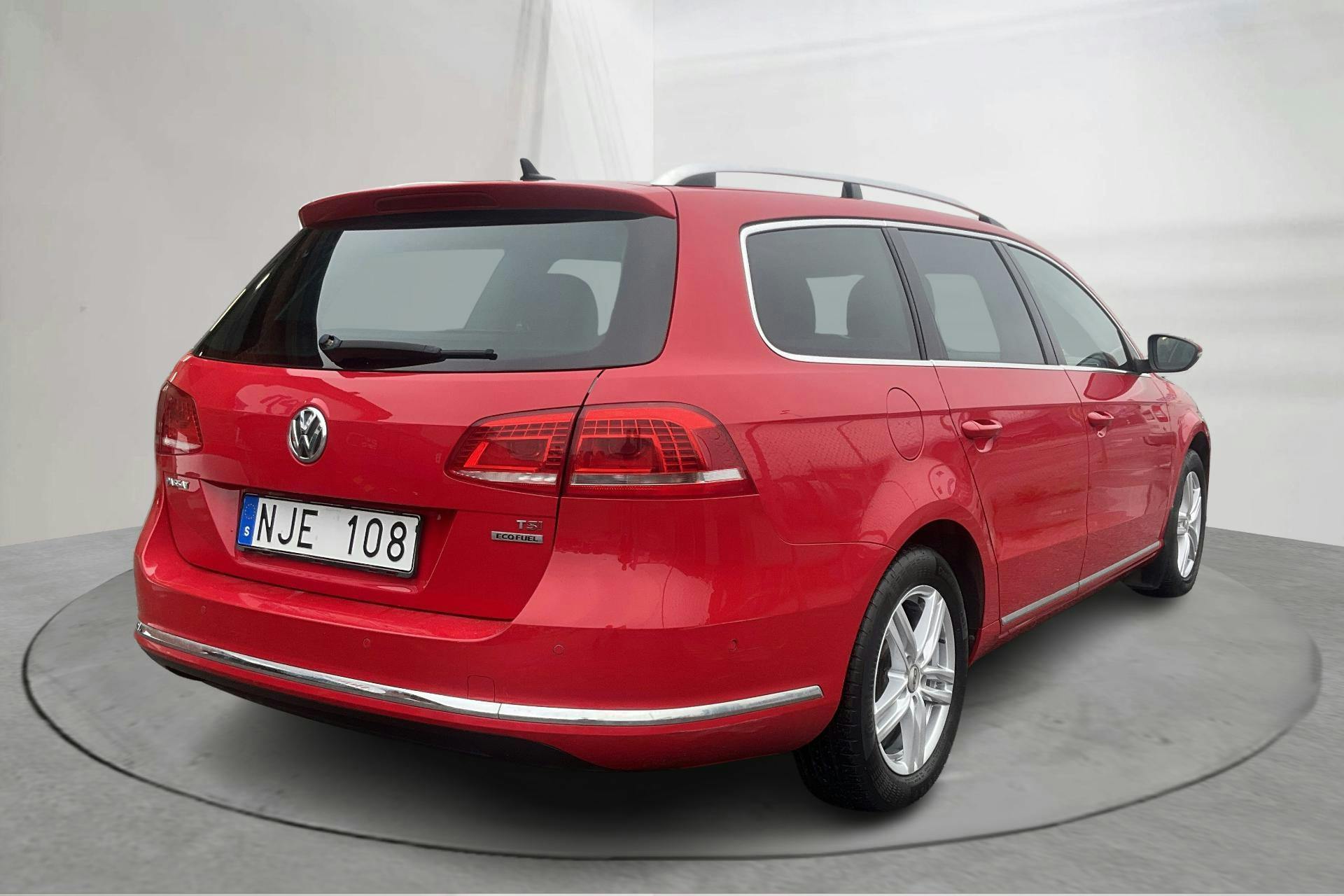 VW Passat 1.4 TSI EcoFuel Variant (150hk) - 16 091 mil - Automat - röd - 2014