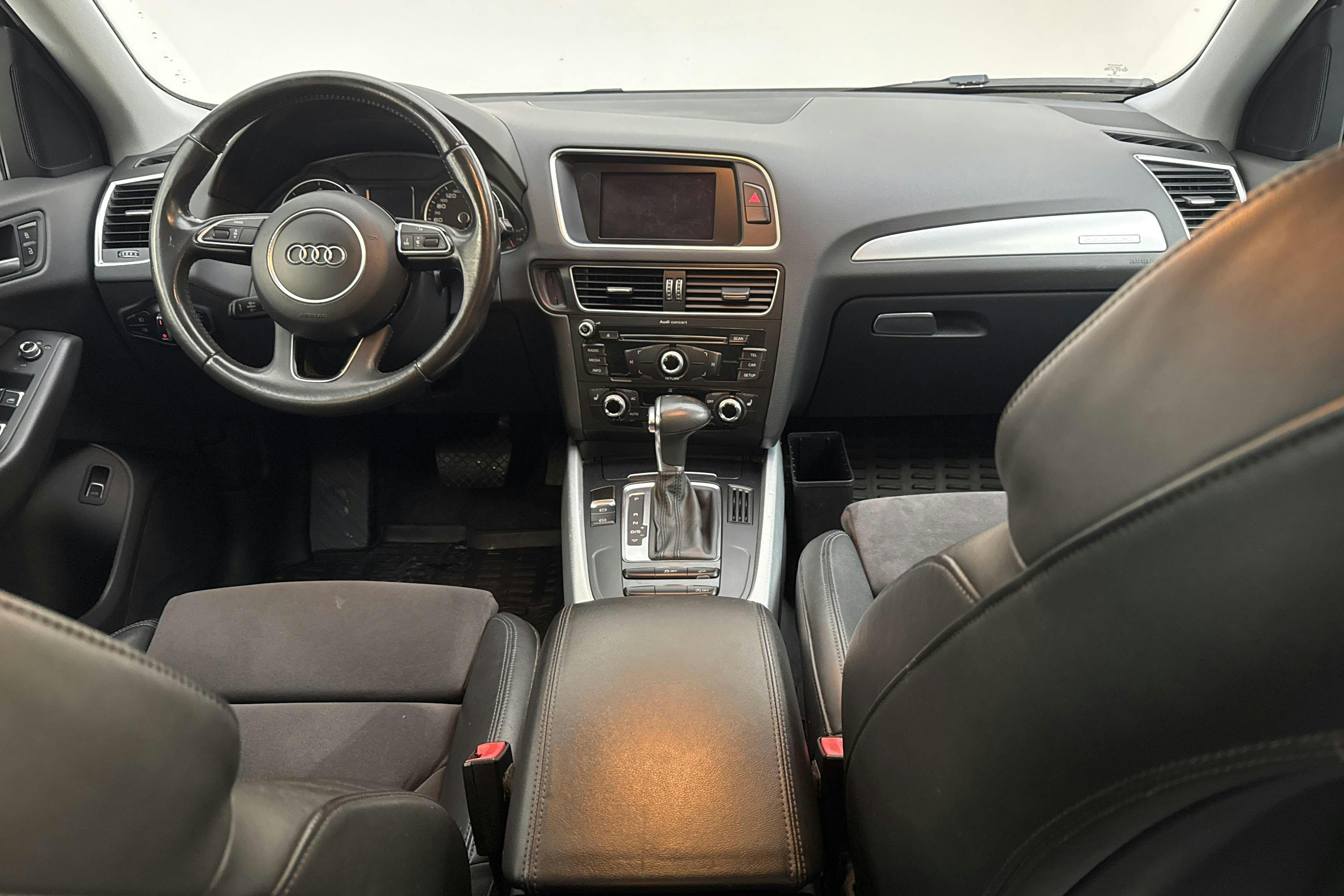 Audi Q5 2.0 TDI quattro (177hk) - 15 456 mil - Automat - svart - 2013