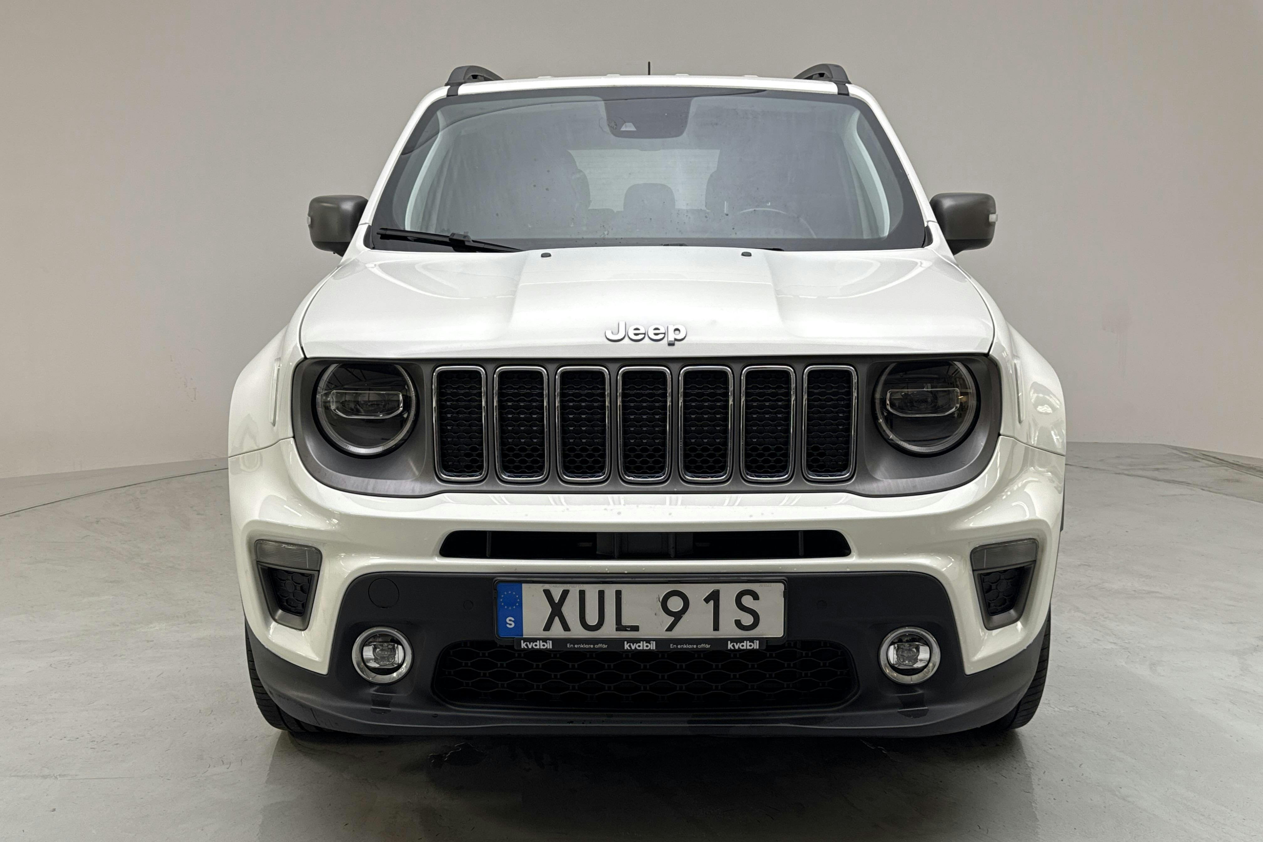 Jeep Renegade 1.3 PHEV 4WD (190hk) - 8 778 mil - Automat - vit - 2020