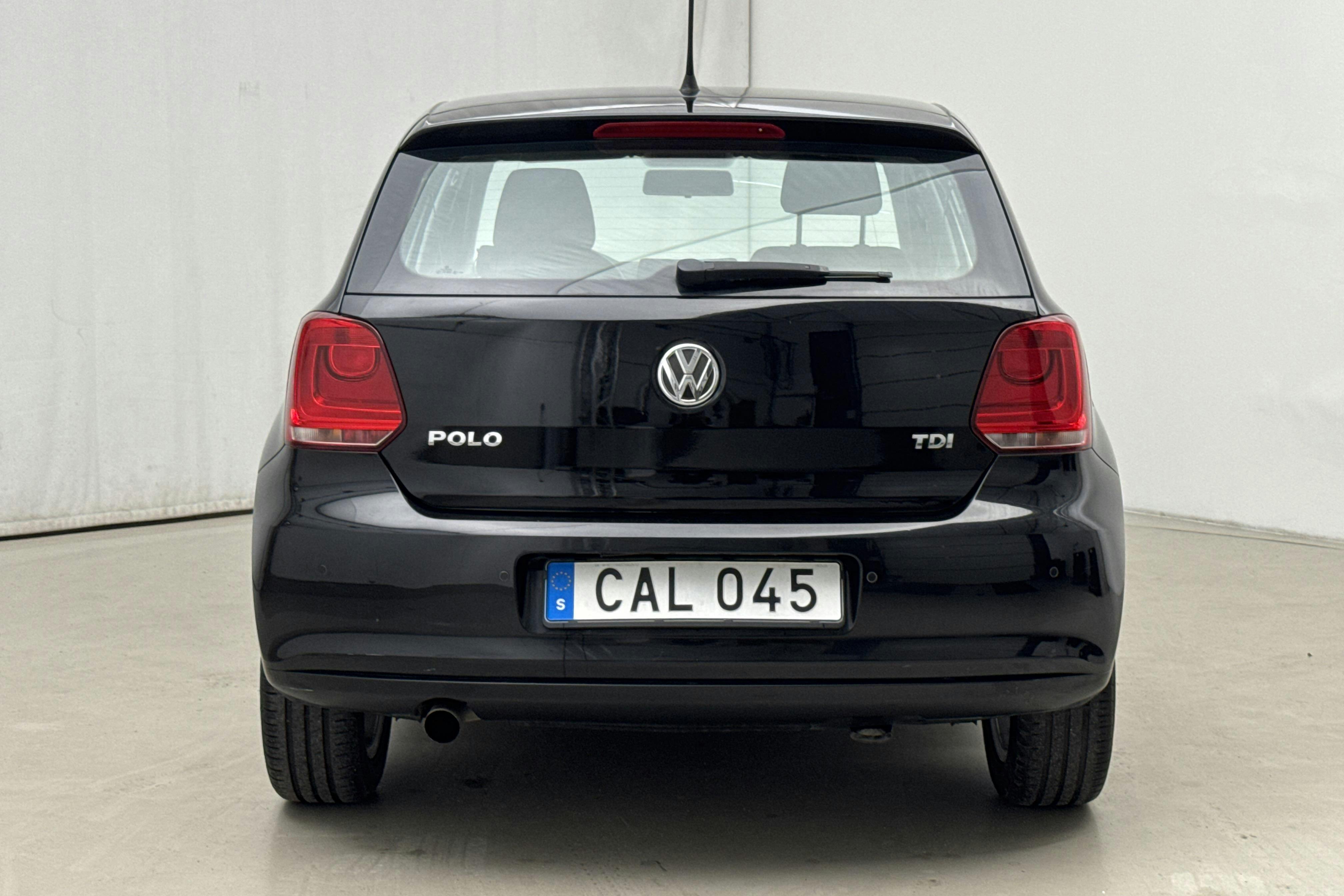 VW Polo 1.6 TDI 5dr (90hk) - 15 372 mil - Manuell - svart - 2012