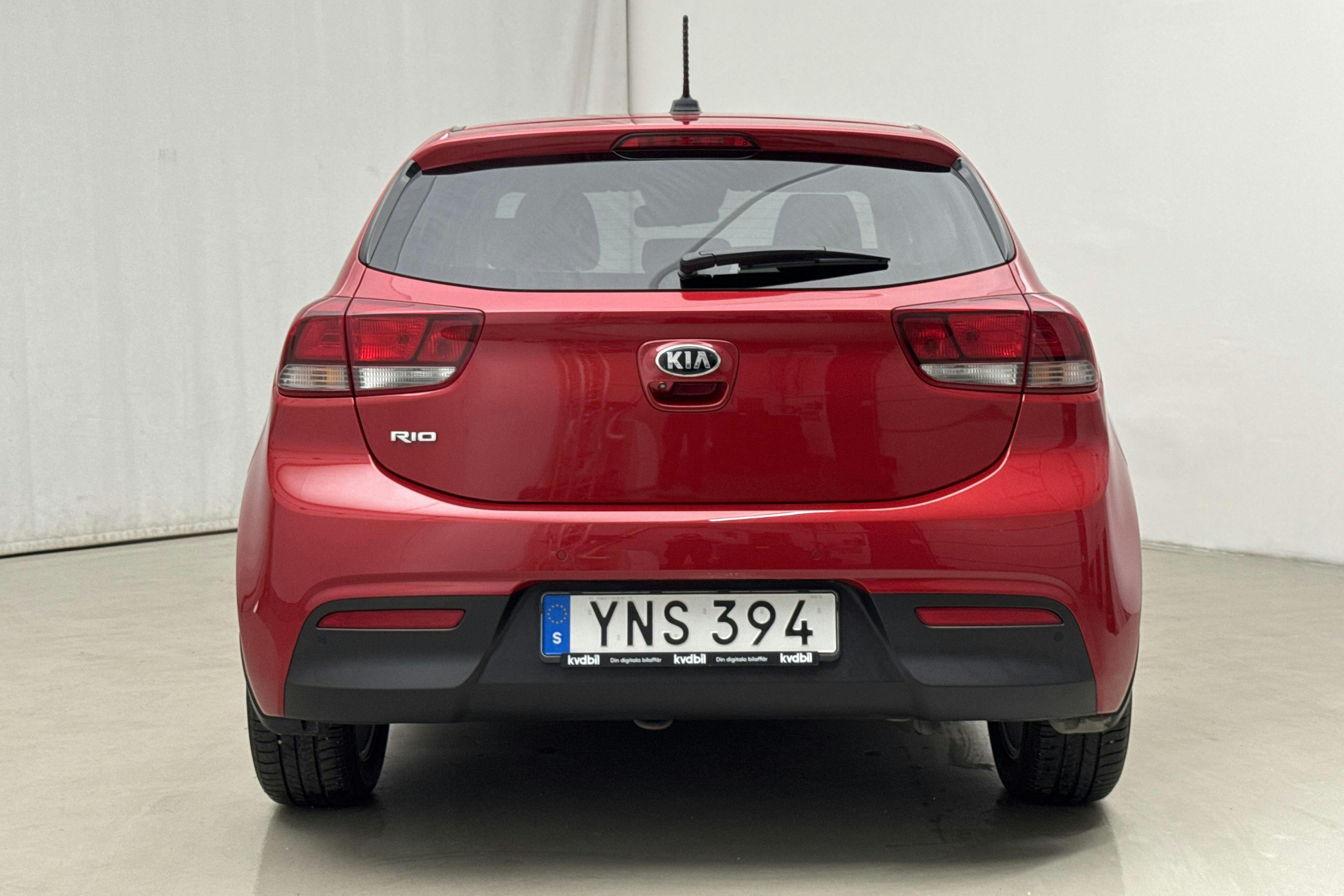 KIA Rio 1.2 (84hk) - 8 537 mil - Manuell - röd - 2018