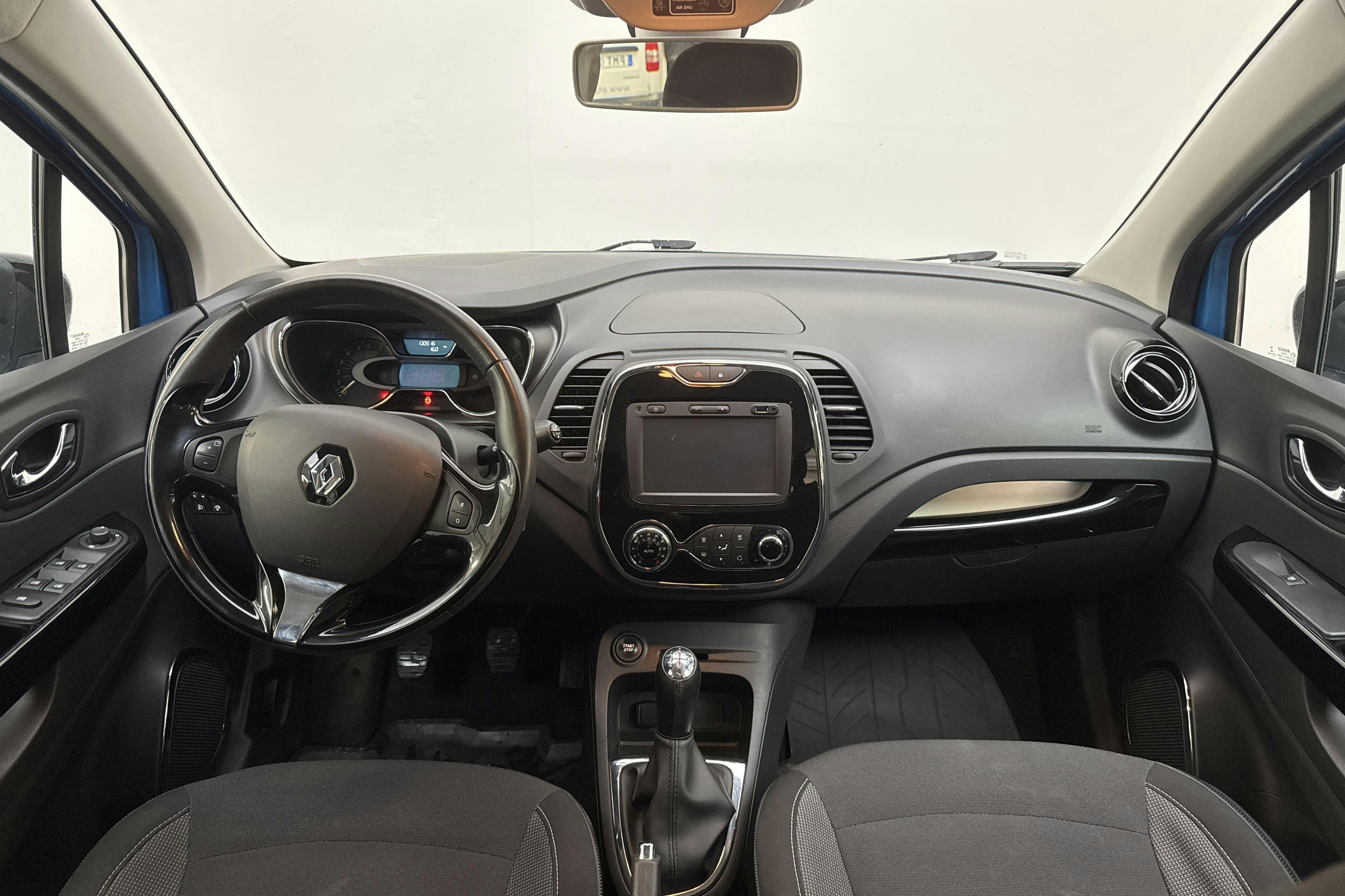 Renault Captur 0.9 TCe (90hk) - 13 051 mil - Manuell - 2015