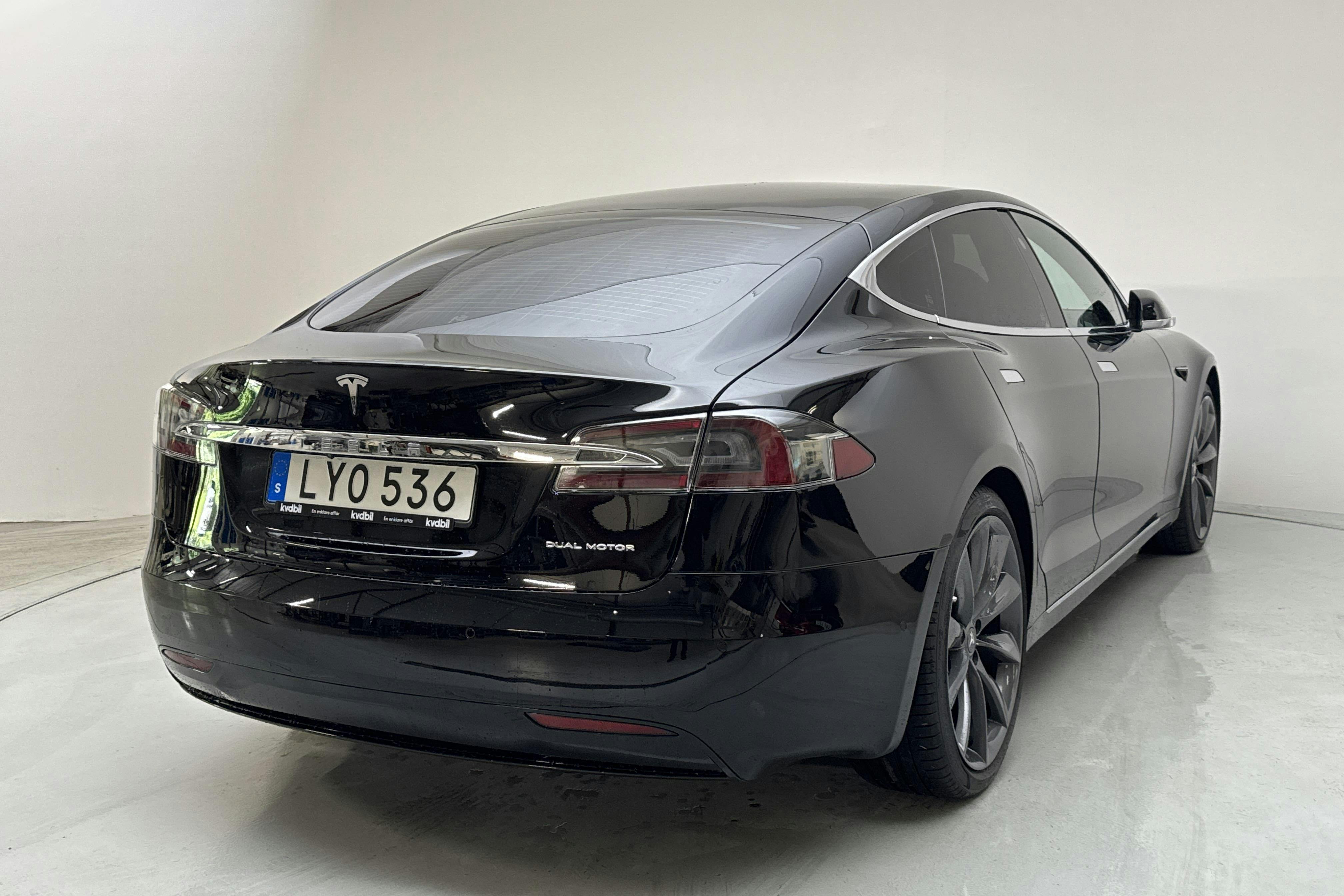 Tesla Model S Dual Motor Long Range AWD - 14 294 mil - Automat - svart - 2021