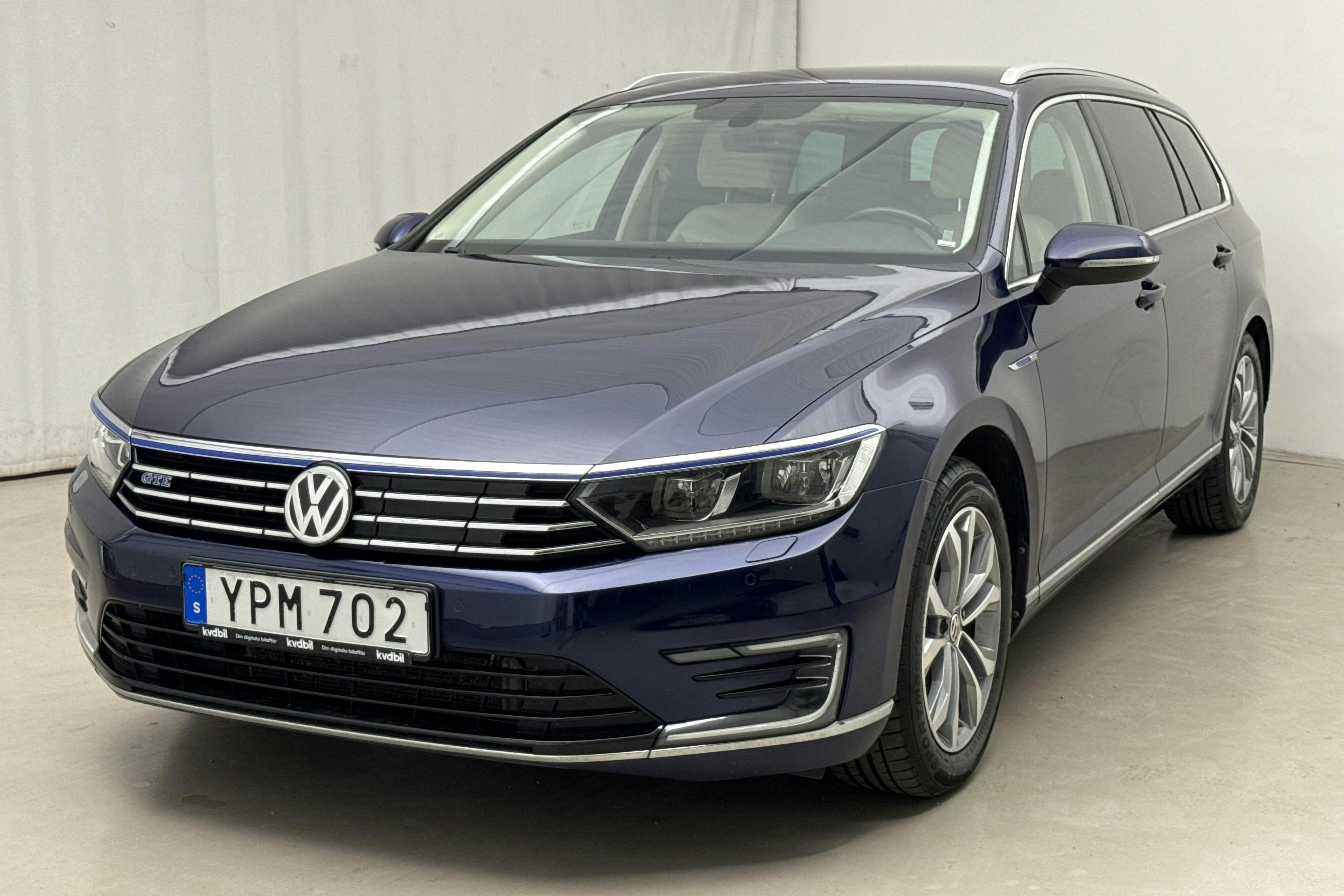 VW Passat 1.4 Plug-in-Hybrid Sportscombi (218hk) - 101 560 km - Automatic - Dark Blue - 2018