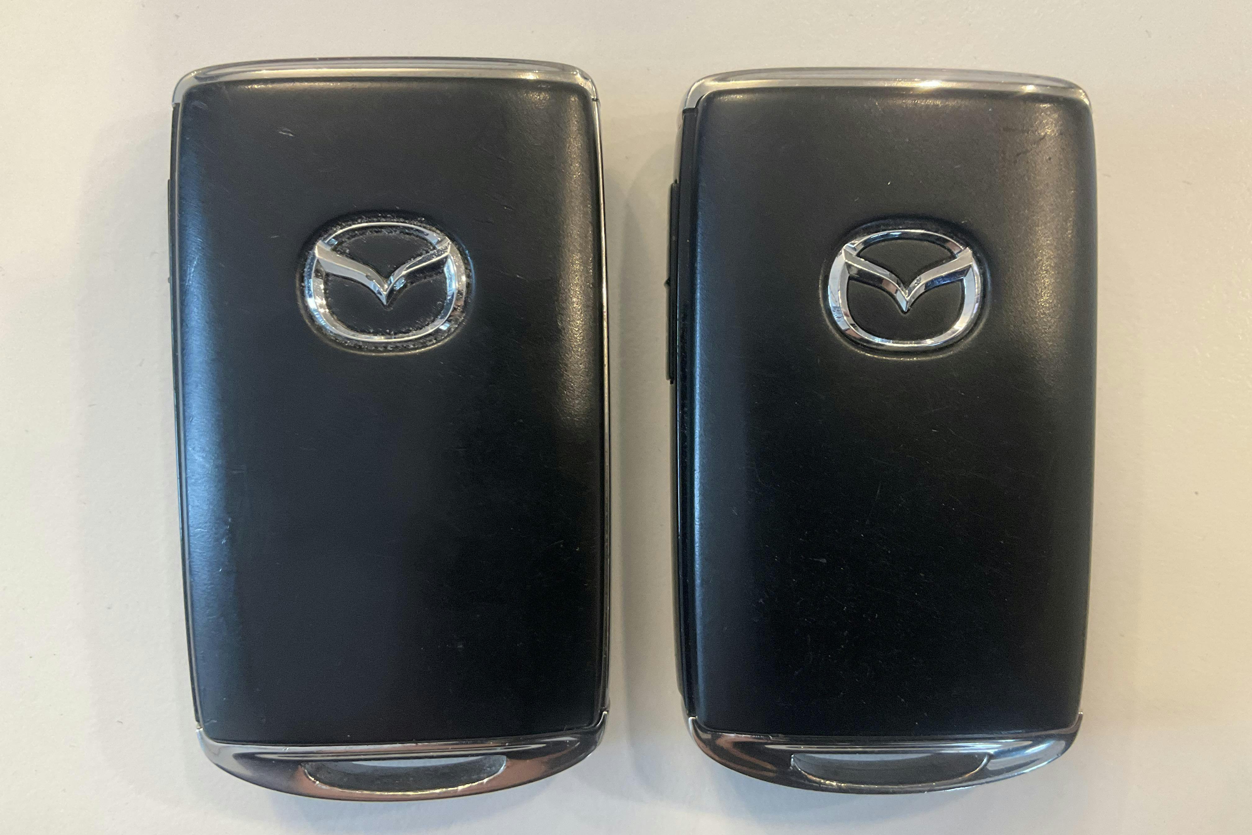 Presentation photo 18 of 18: Mazda MX-30 e-Skyactiv (145hk) - 33 560 km - Automatic - gray - 2021