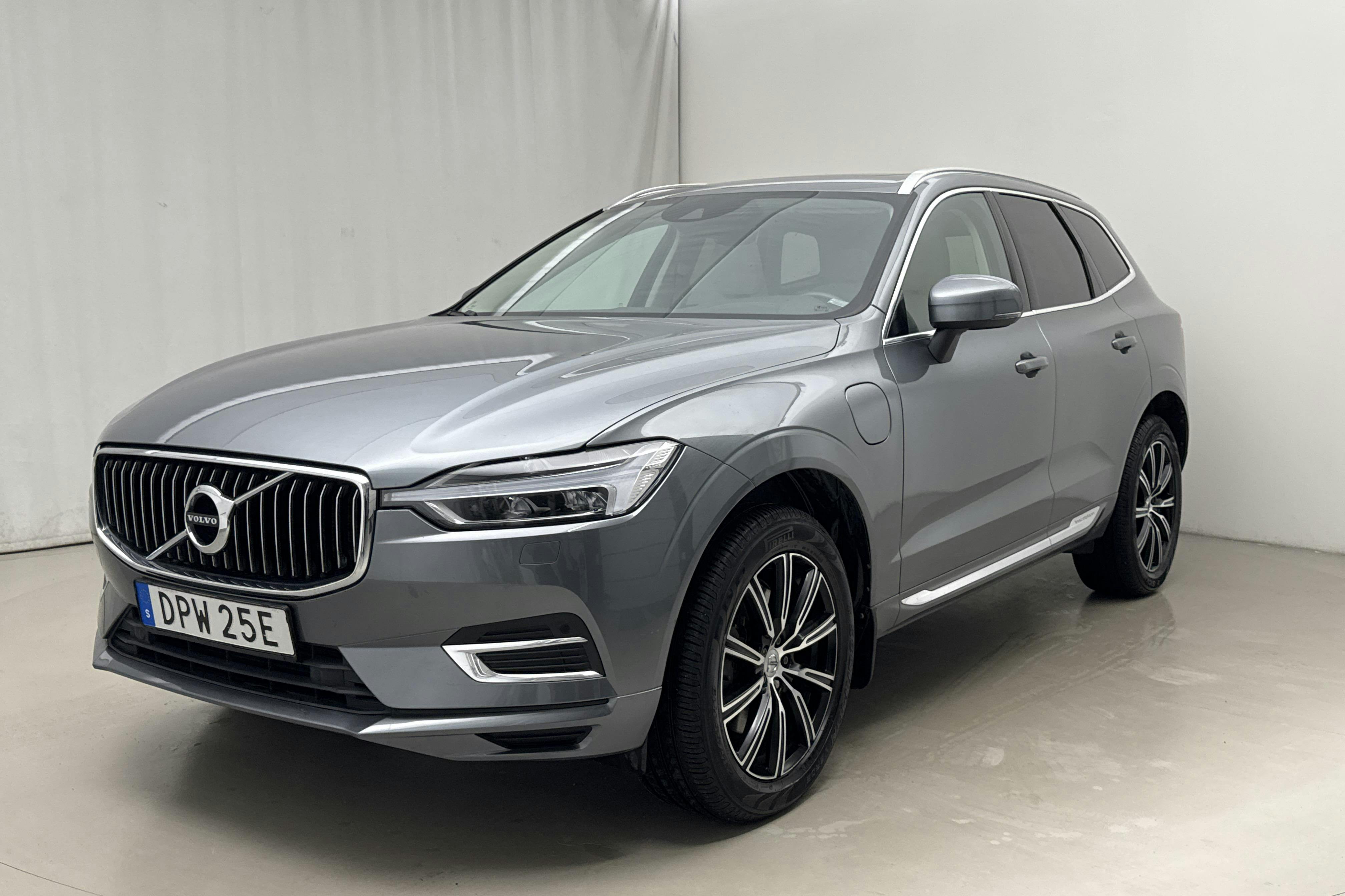 Volvo XC60 T8 AWD Recharge (390hk) - 86 670 km - Automatic - gray - 2020