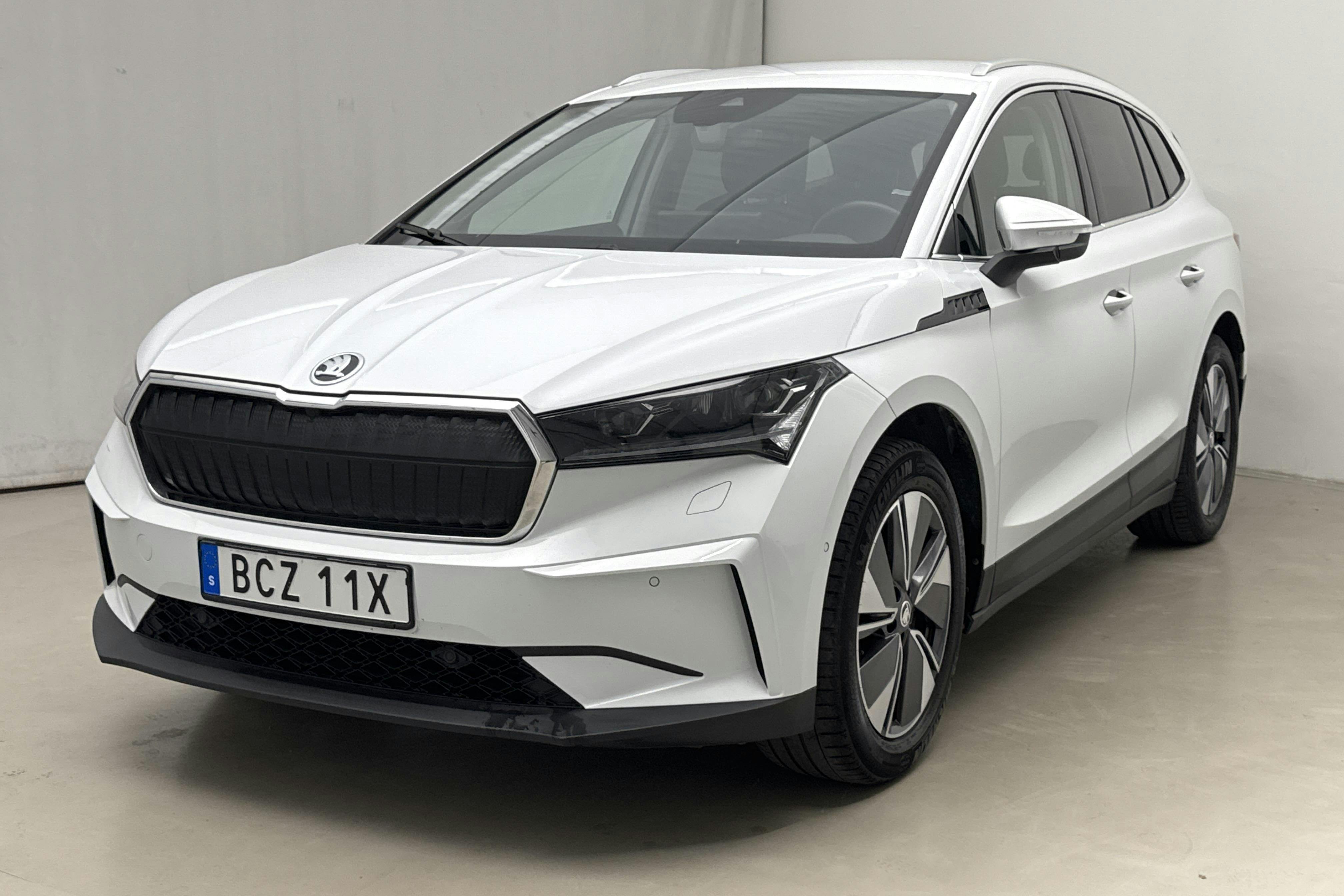 Presentation photo 1 of 22: Skoda Enyaq 80 iV (204hk) - 70 710 km - Automatic - white - 2022