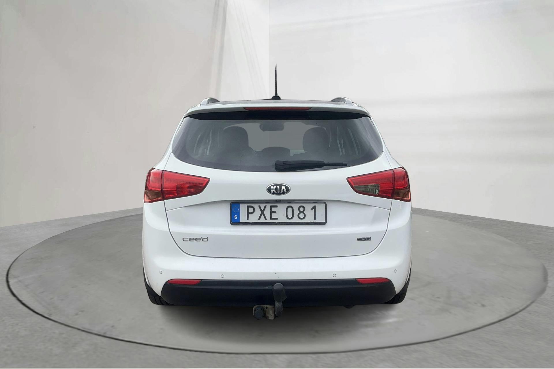 KIA Cee'd 1.6 CRDi SW (128hk) - 20 595 mil - Manuell - vit - 2015