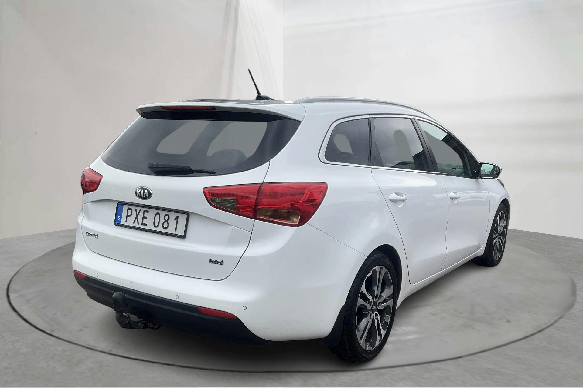 KIA Cee'd 1.6 CRDi SW (128hk) - 20 595 mil - Manuell - vit - 2015