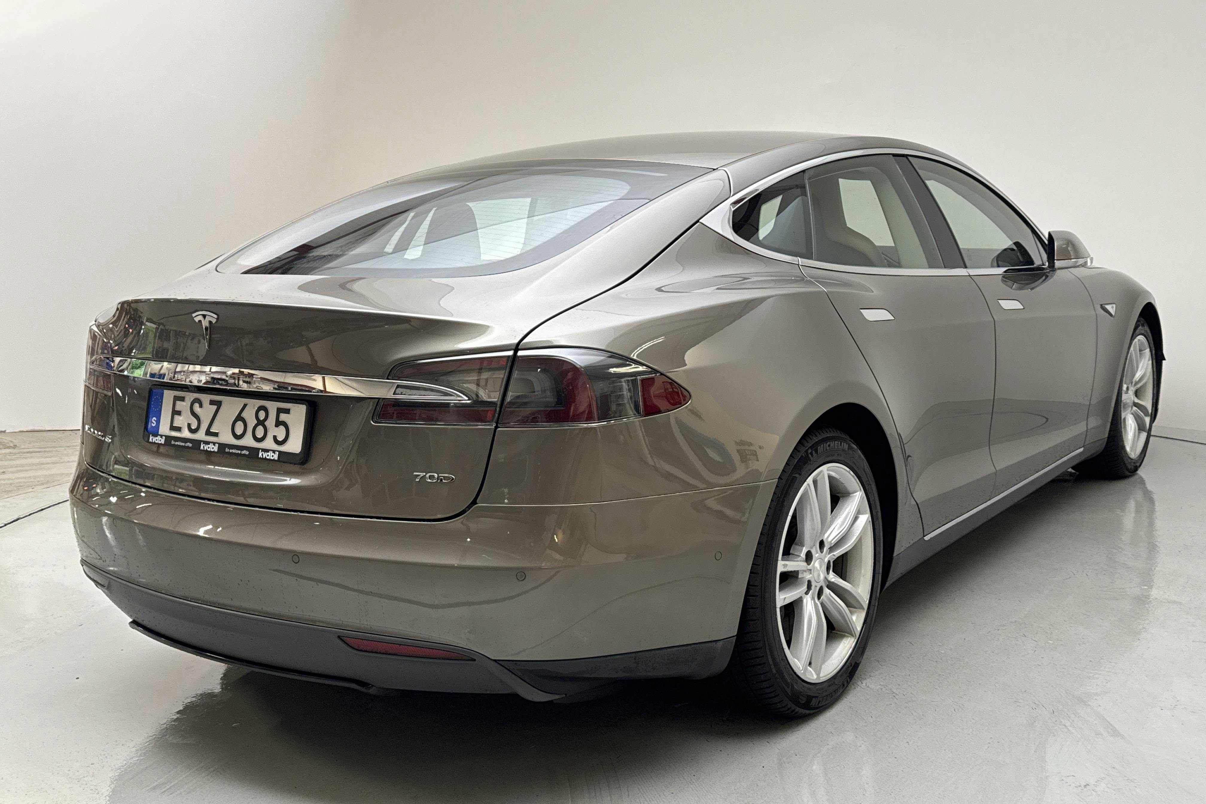 Tesla Model S 70D - 9 084 mil - Automat - grå - 2015