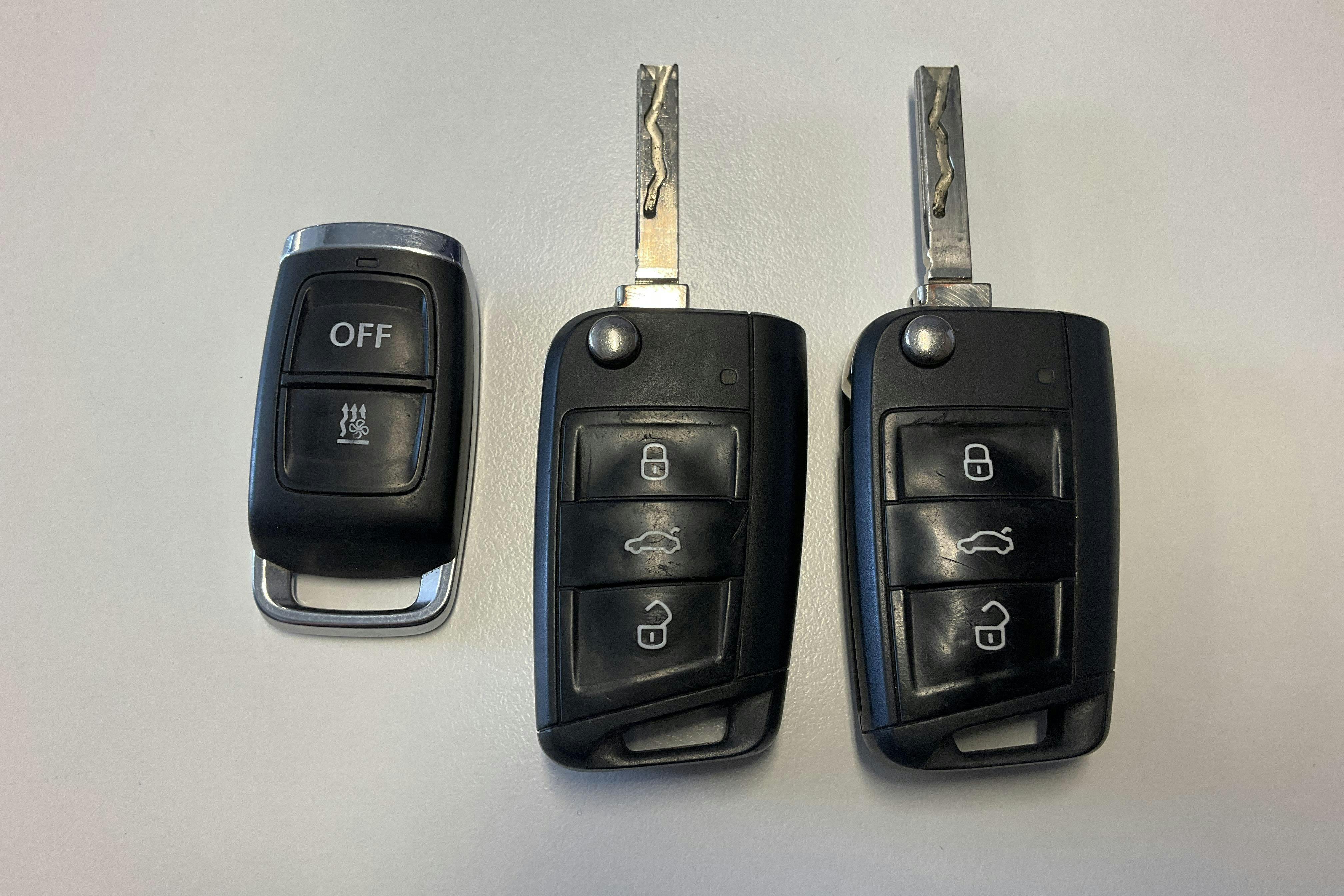 Presentationsfoto 15 av 15: VW Transporter Kombi T6.1 2.0 TDI BMT (150hk) - 11 601 mil - Manuell - vit - 2020