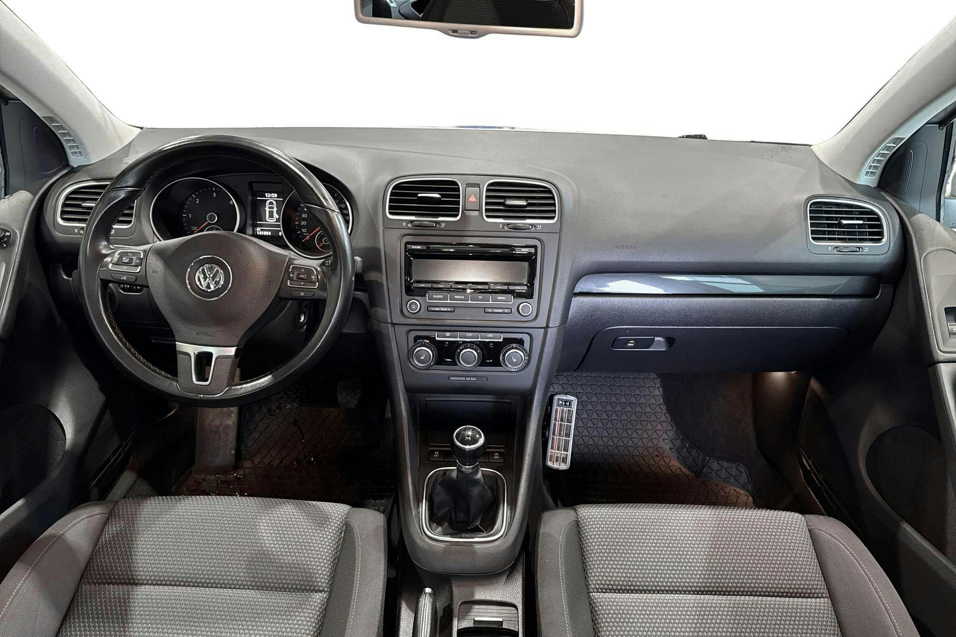 VW Golf VI 1.6 TDI BlueMotion Technology 5dr (105hk) - 14 199 mil - Manuell - silver - 2013